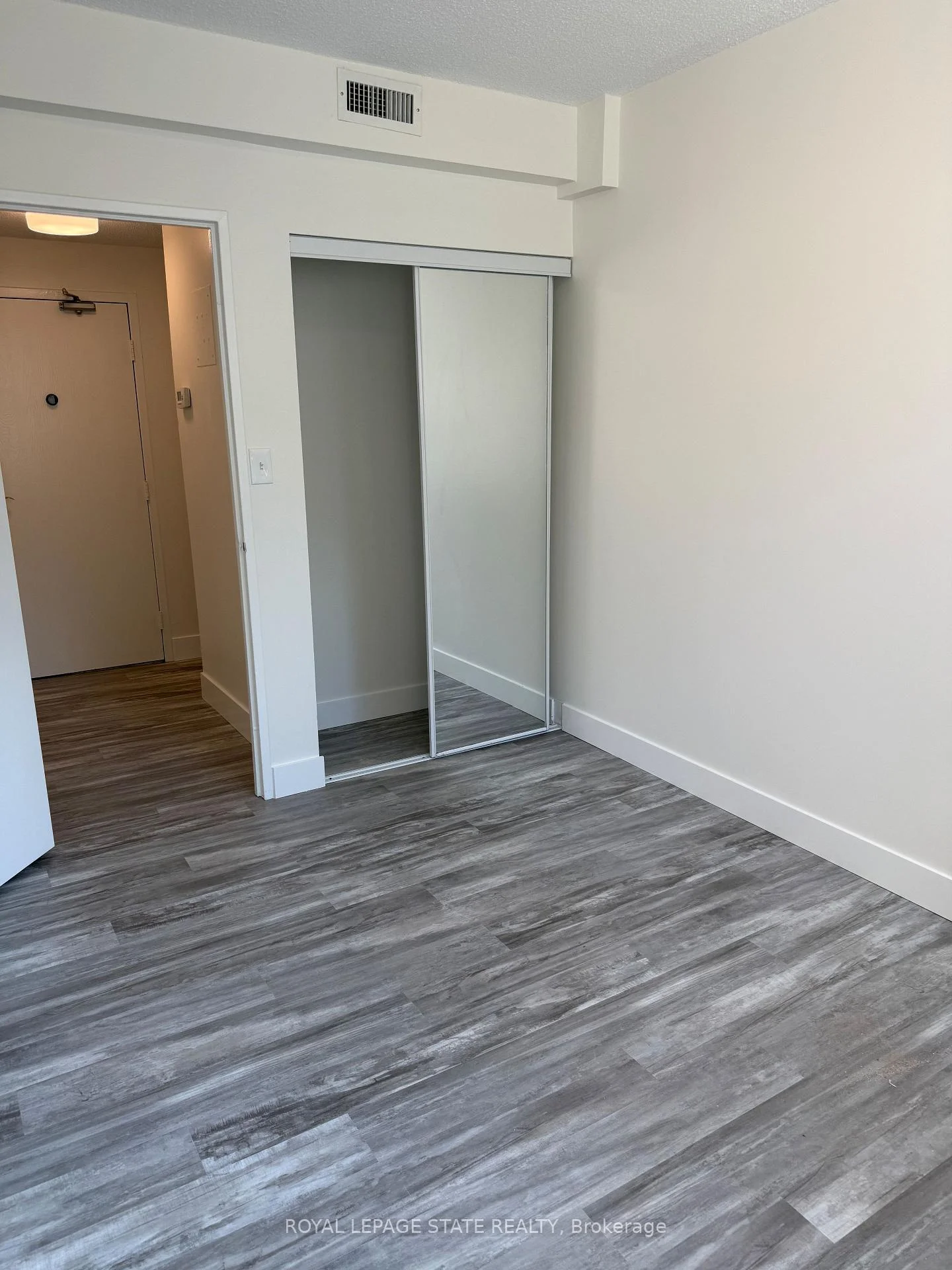 Photo 10 of Unit 102, 120 Duke Street, Hamilton, Durand — HOMEH