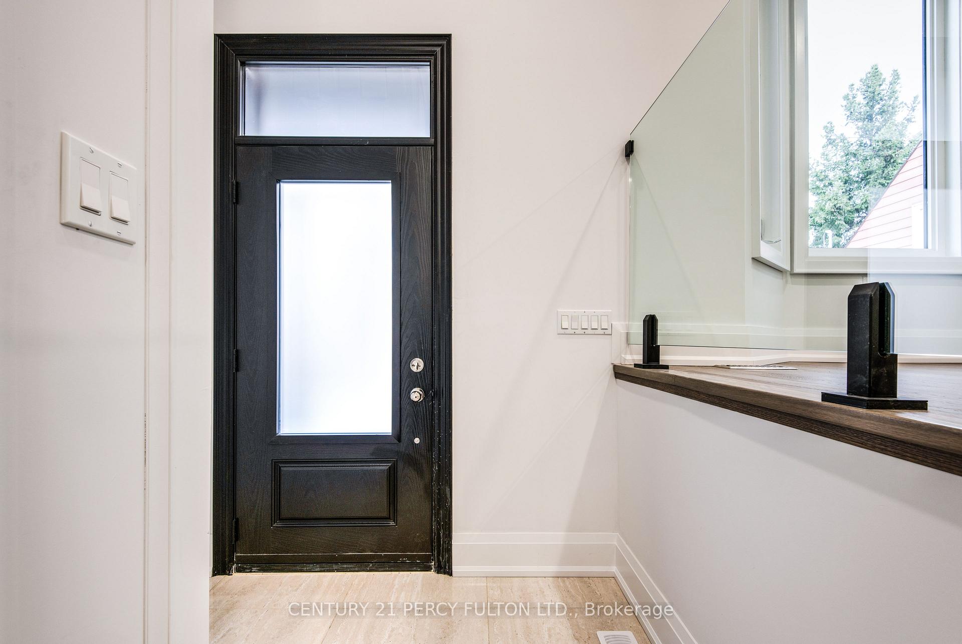 Photo 2 of 195 Danforth Road, Scarborough, Oakridge — HOMEH