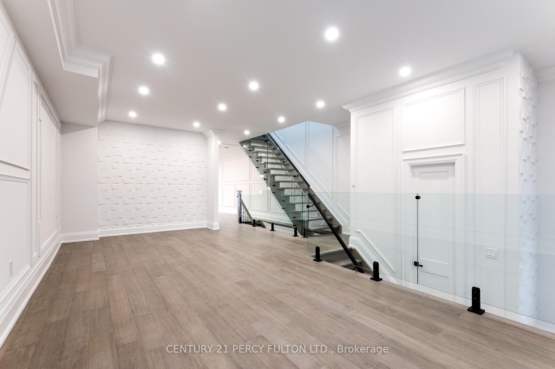 Photo 6 of 195 Danforth Road, Scarborough, Oakridge — HOMEH