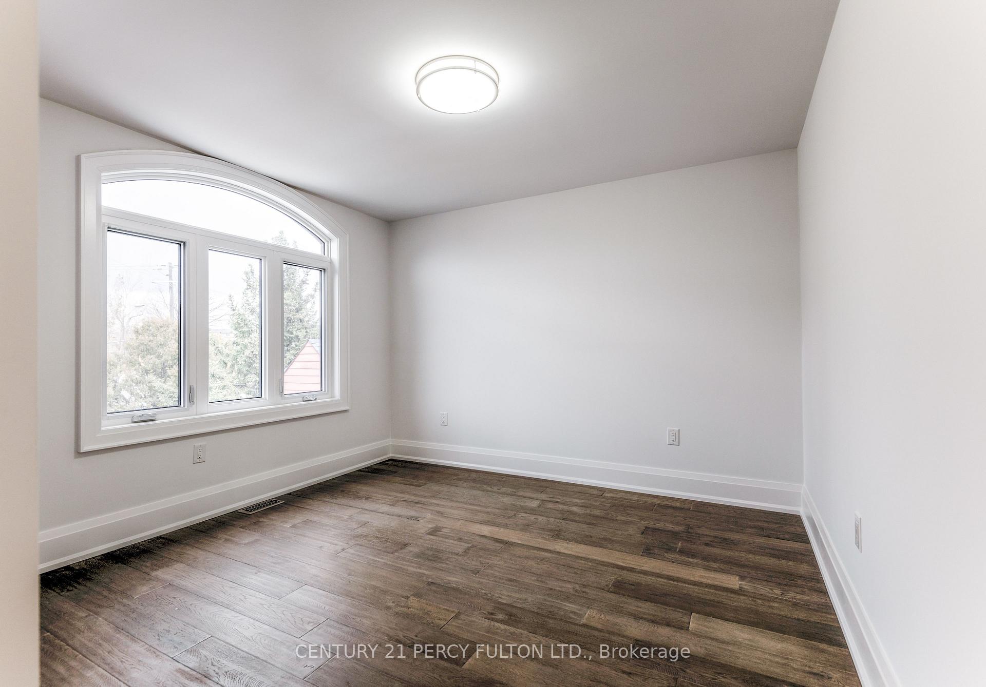 Photo 24 of 195 Danforth Road, Scarborough, Oakridge — HOMEH