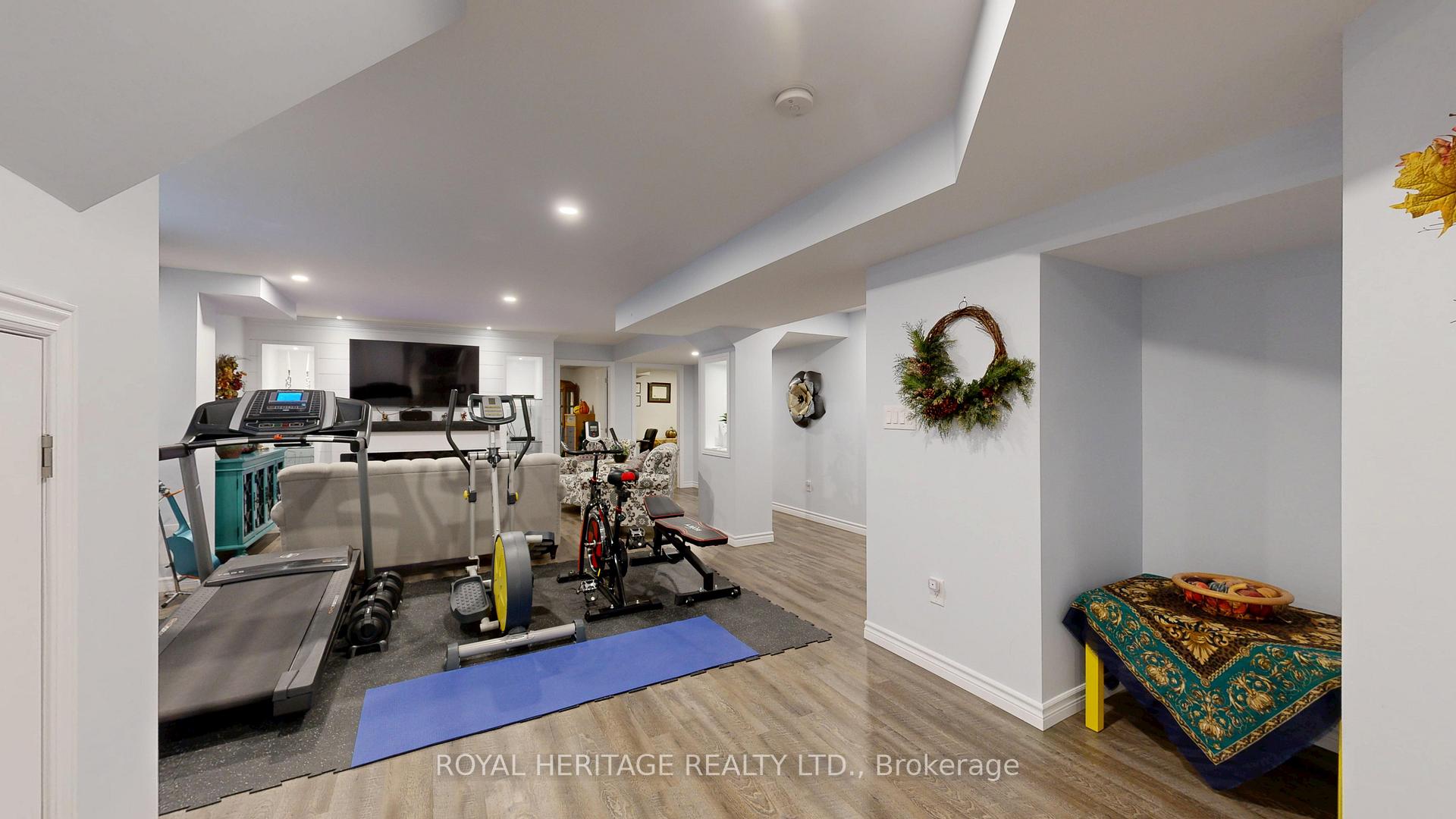 Photo 39 of 976 Avery Avenue, Peterborough, Monaghan Ward 2 — HOMEH