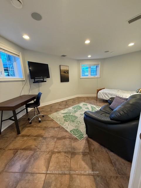 Photo 10 of Unit (Basement Unit), 5143 11th Line, Innisfil, Cookstown — HOMEH