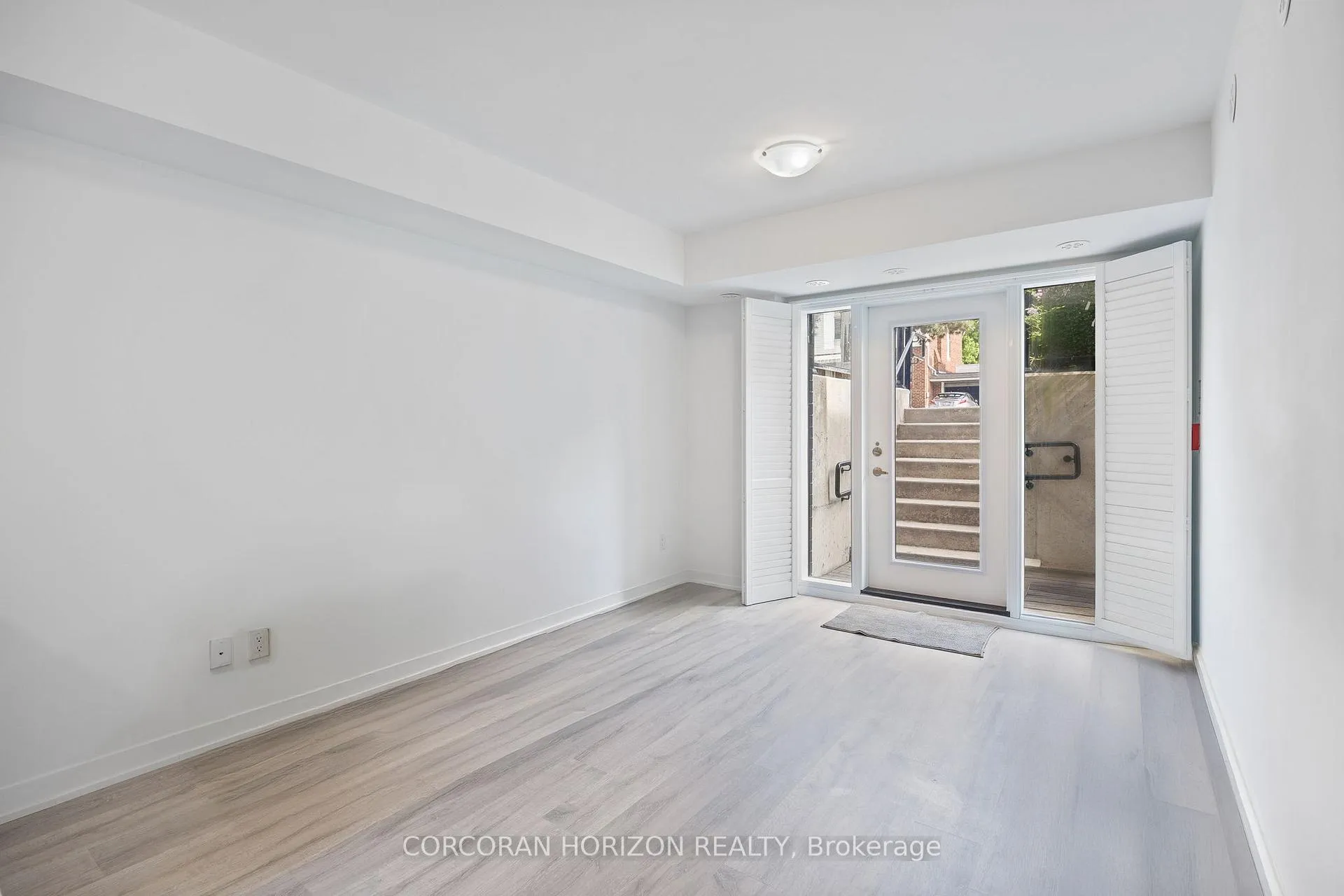 Photo 7 of Unit 2, 8 Marquette Avenue, Toronto, Englemount-Lawrence — HOMEH
