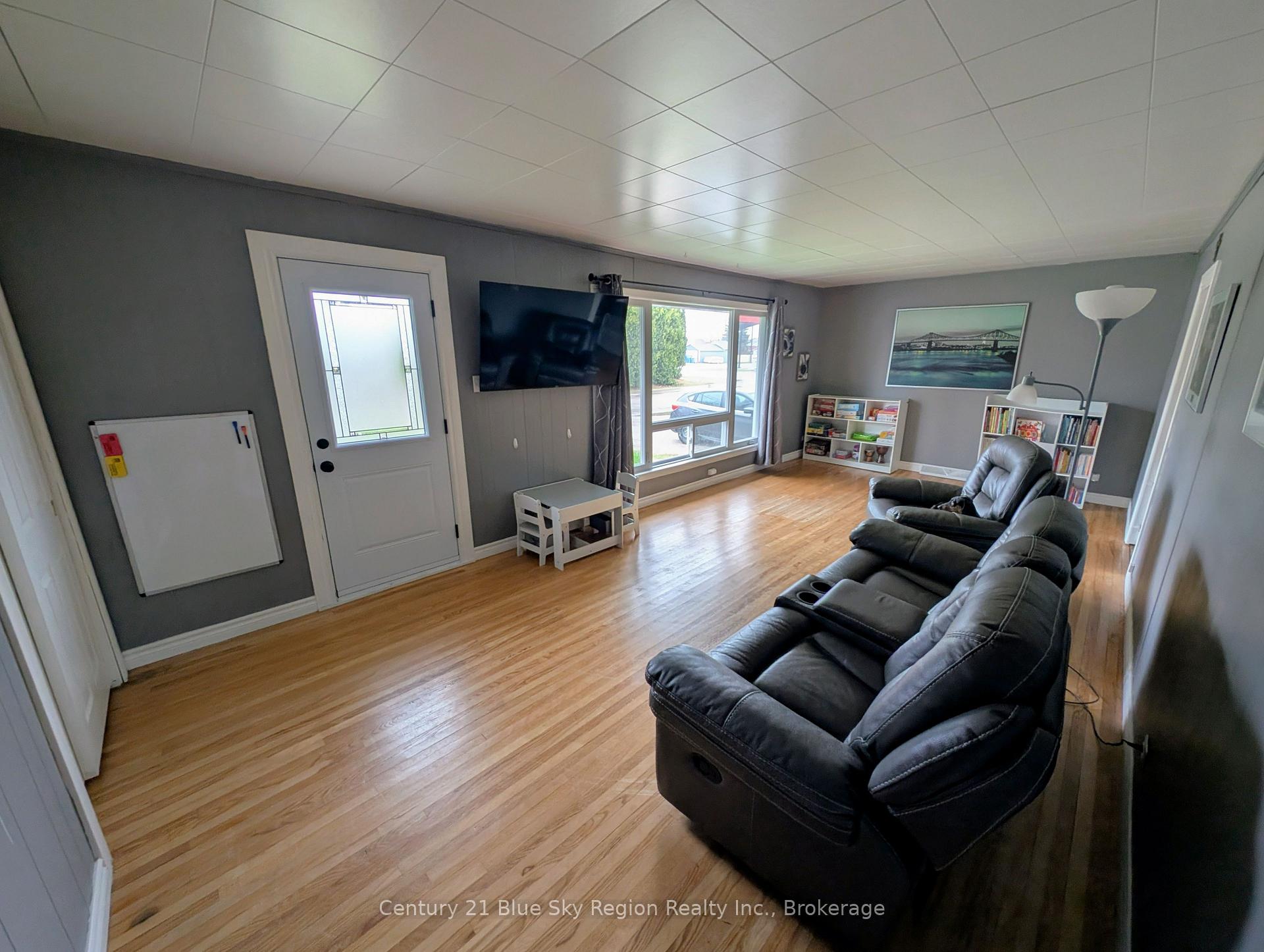 Photo 6 of 270 Belanger Street, West Nipissing, Sturgeon Falls — HOMEH
