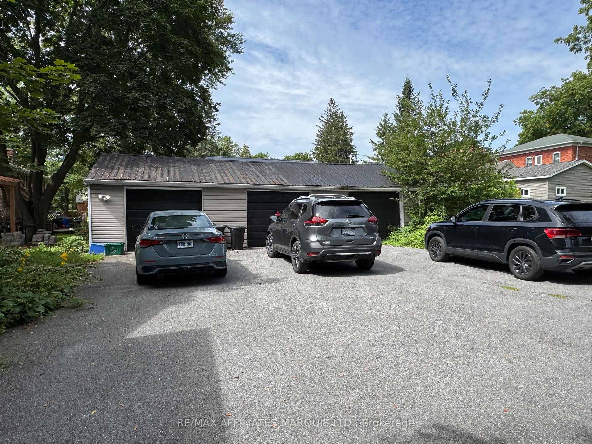 Photo 4 of 16 Lakeshore Drive, South Dundas, Morrisburg — HOMEH