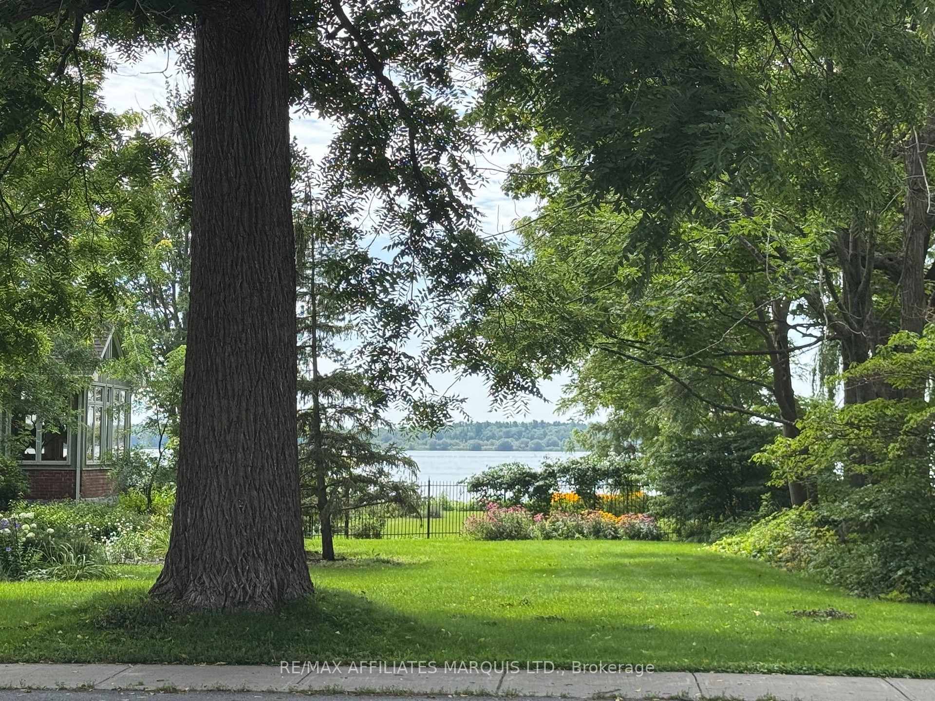Photo 6 of 16 Lakeshore Drive, South Dundas, Morrisburg — HOMEH