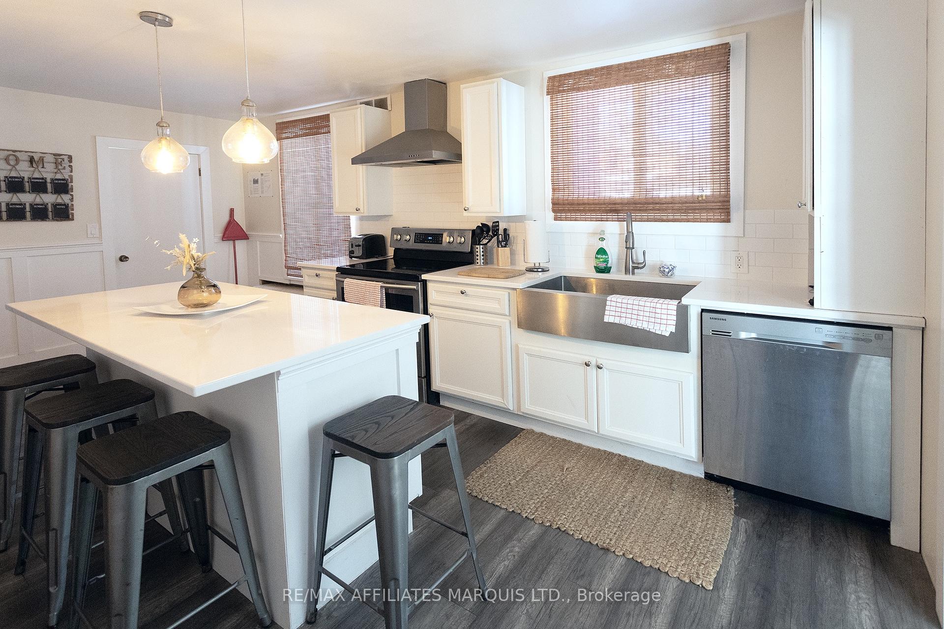 Photo 16 of 16 Lakeshore Drive, South Dundas, Morrisburg — HOMEH