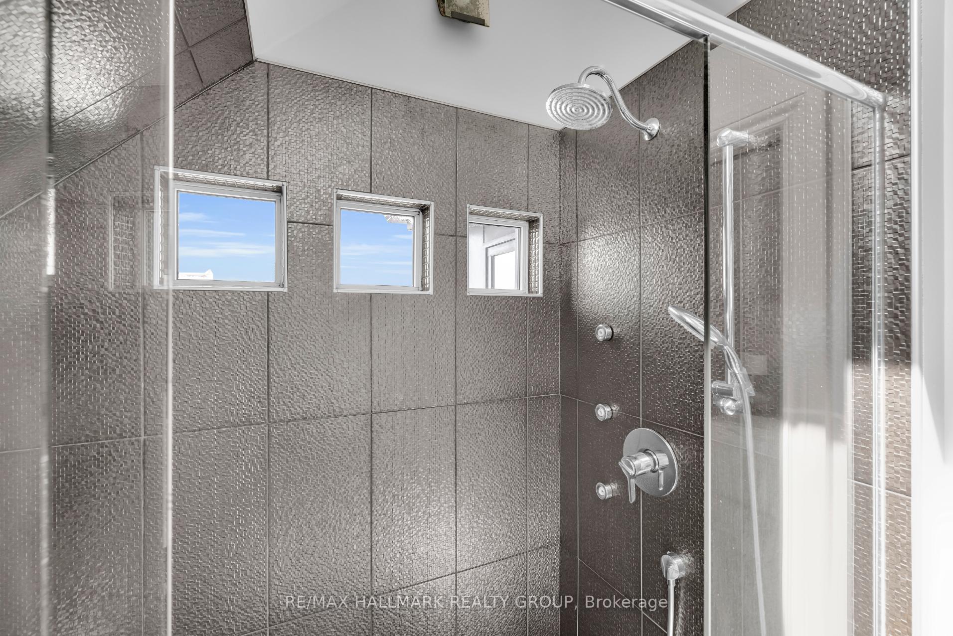 Photo 19 of 376 Winona Avenue, Ottawa, Westboro South — HOMEH