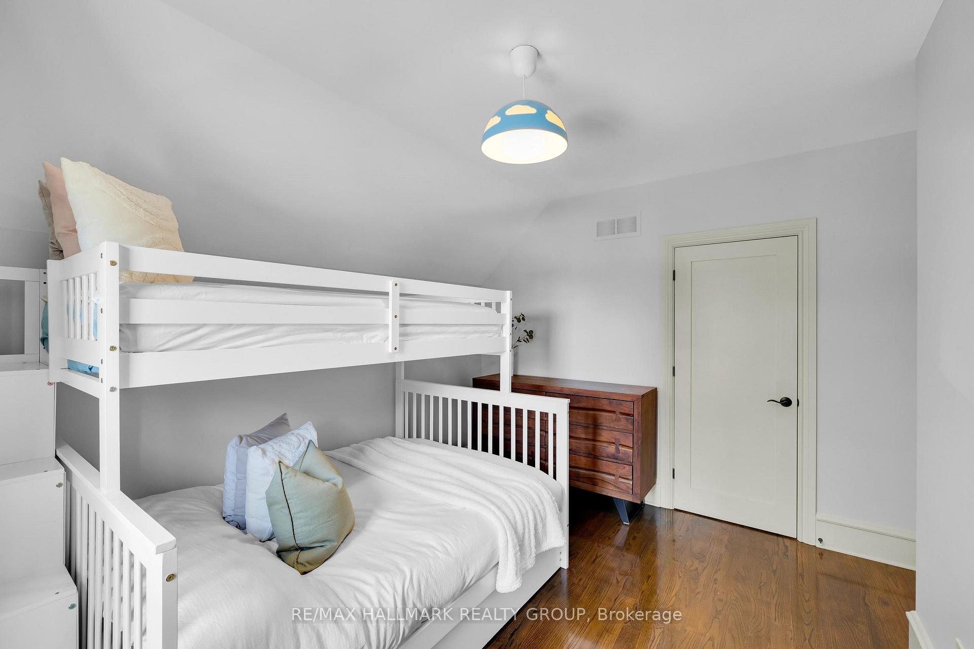 Photo 22 of 376 Winona Avenue, Ottawa, Westboro South — HOMEH