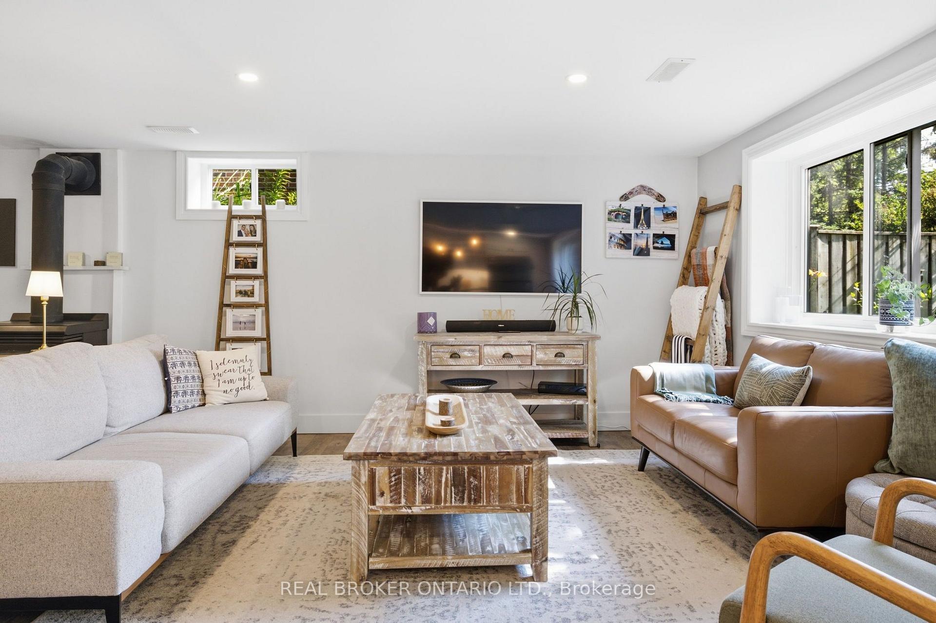 Photo 2 of Unit LOWER, 40 Bascom Street, Uxbridge — HOMEH