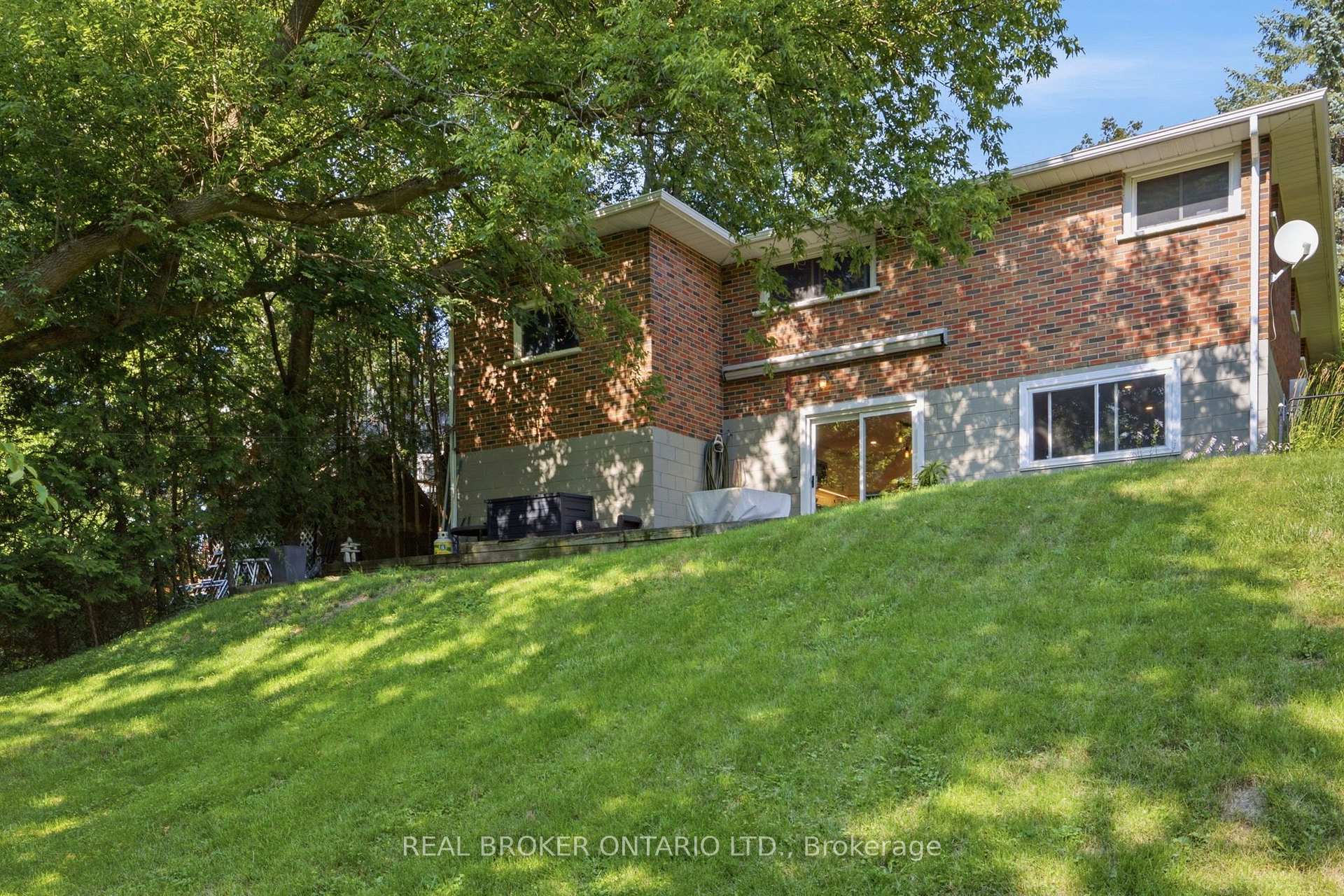 Photo 35 of Unit LOWER, 40 Bascom Street, Uxbridge — HOMEH