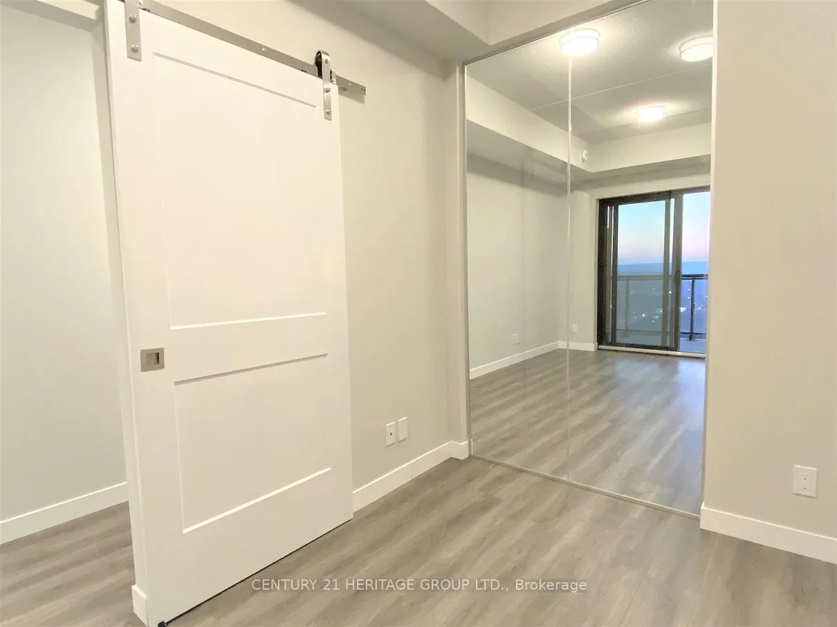 Photo 8 of Unit 2106, 15 Queen Street S, Hamilton, Central — HOMEH