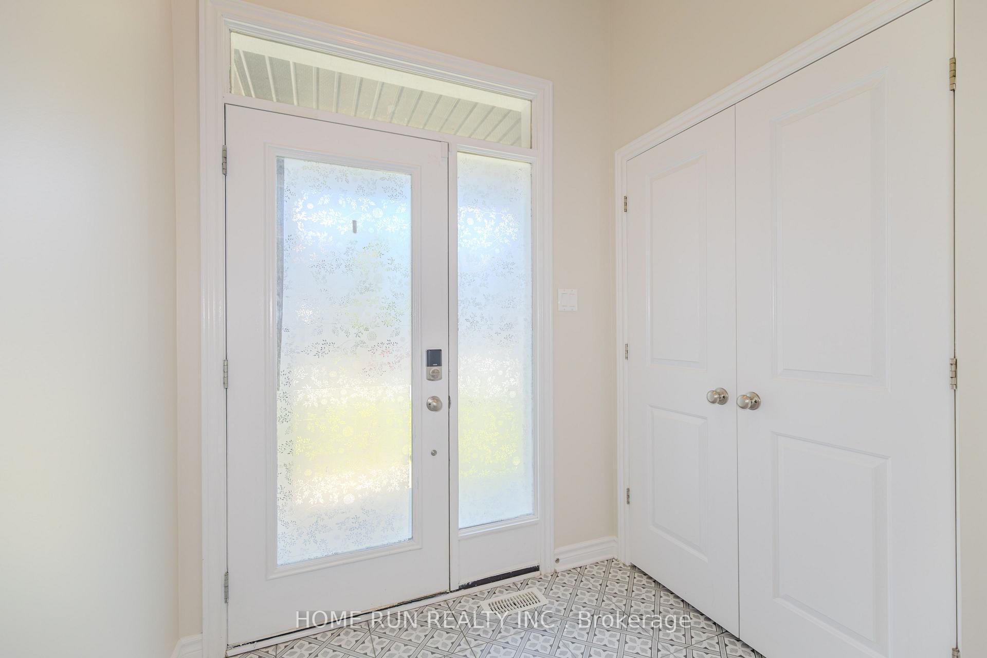 Photo 3 of 785 Cairn Crescent, Ottawa, Mer Bleue/Bradley Estates/Anderson Park — HOMEH