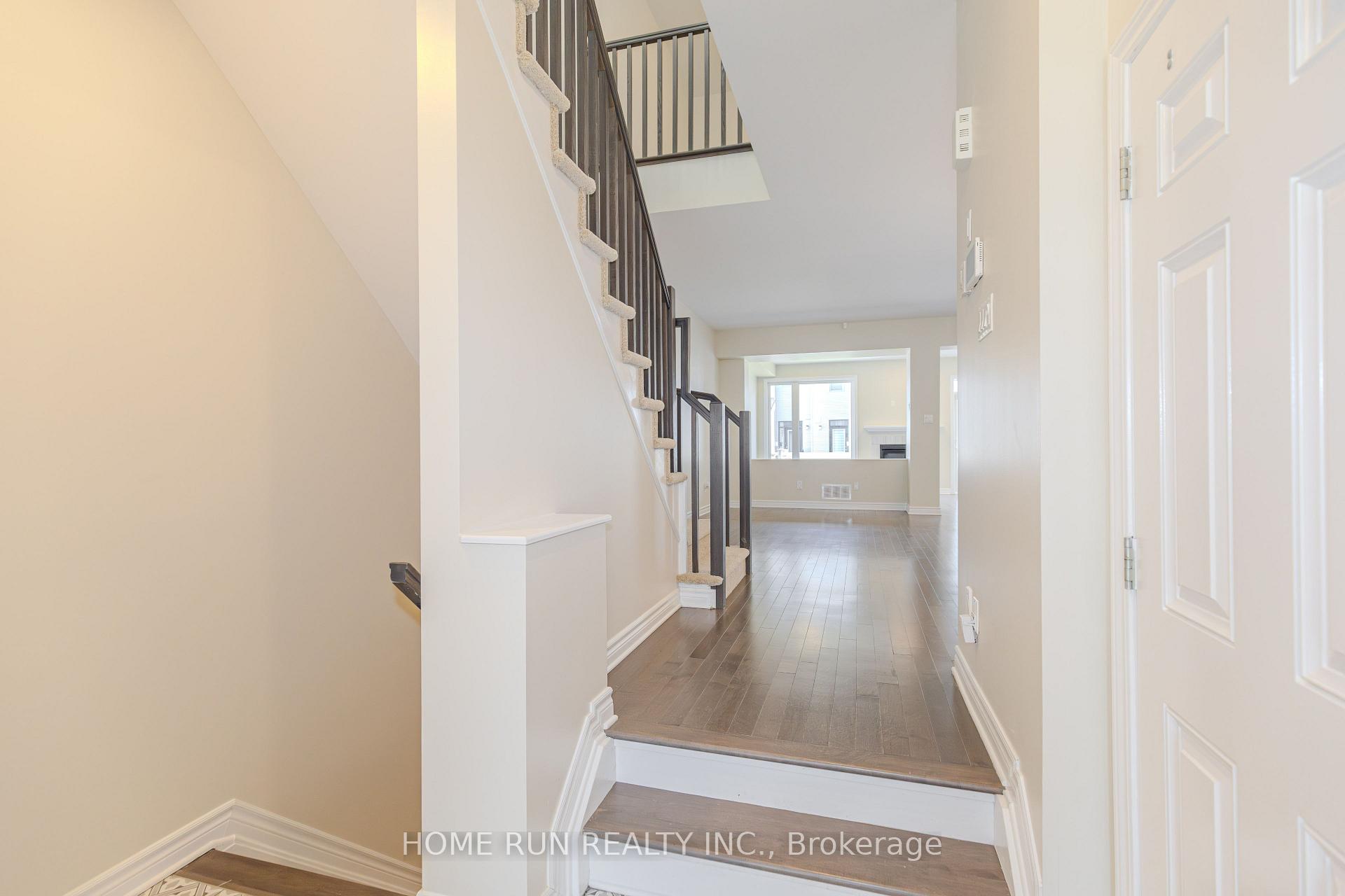 Photo 6 of 785 Cairn Crescent, Ottawa, Mer Bleue/Bradley Estates/Anderson Park — HOMEH