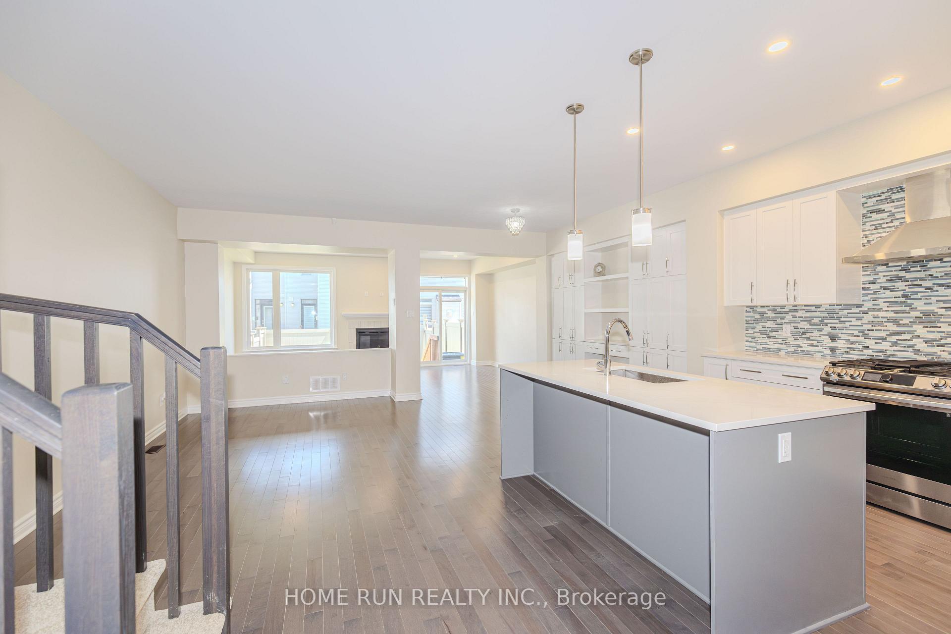 Photo 7 of 785 Cairn Crescent, Ottawa, Mer Bleue/Bradley Estates/Anderson Park — HOMEH