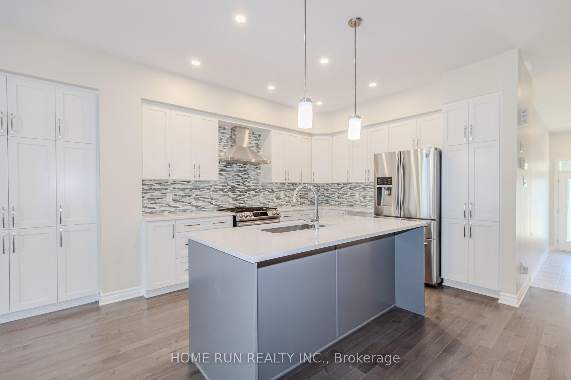 Photo 9 of 785 Cairn Crescent, Ottawa, Mer Bleue/Bradley Estates/Anderson Park — HOMEH
