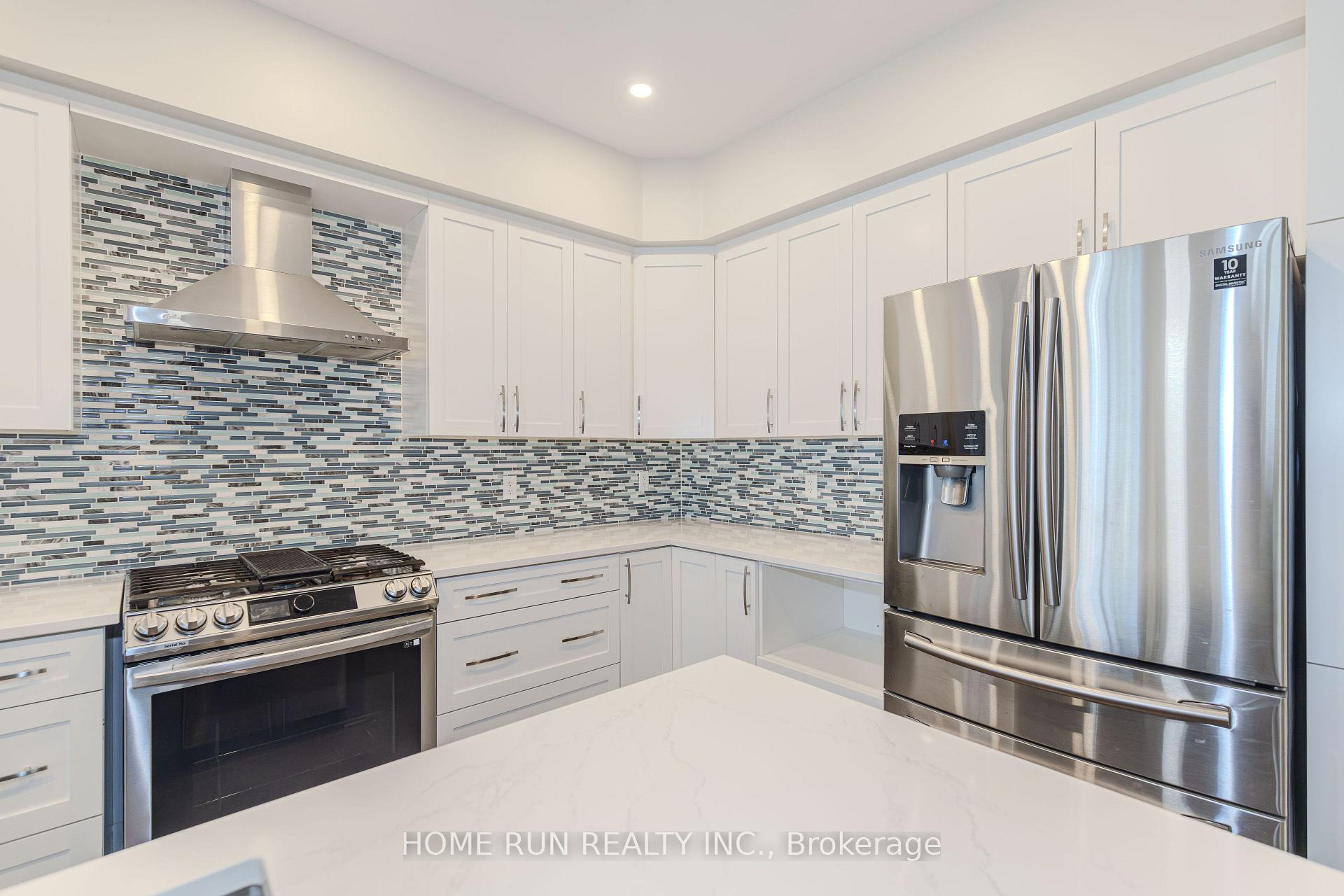 Photo 14 of 785 Cairn Crescent, Ottawa, Mer Bleue/Bradley Estates/Anderson Park — HOMEH