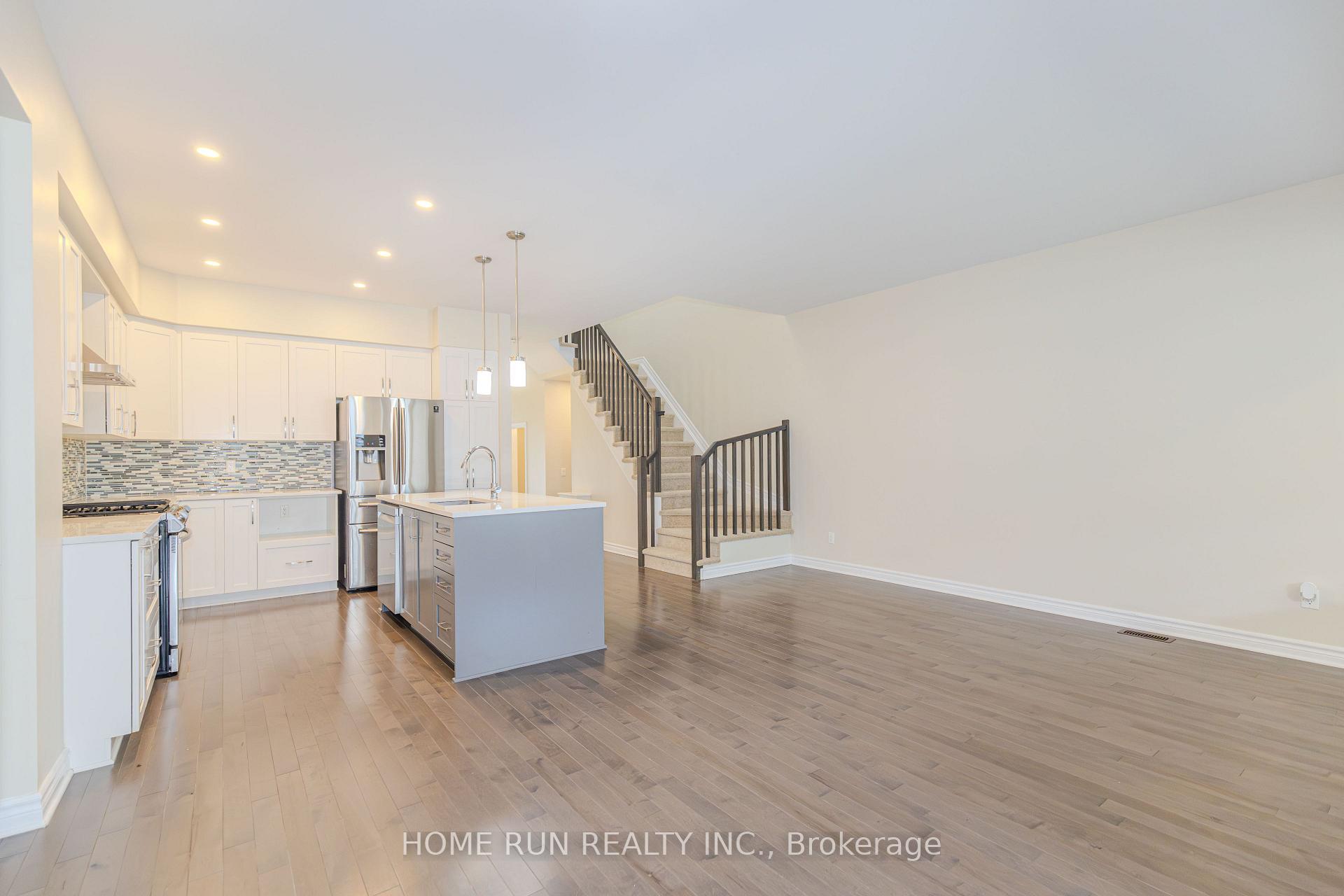 Photo 19 of 785 Cairn Crescent, Ottawa, Mer Bleue/Bradley Estates/Anderson Park — HOMEH