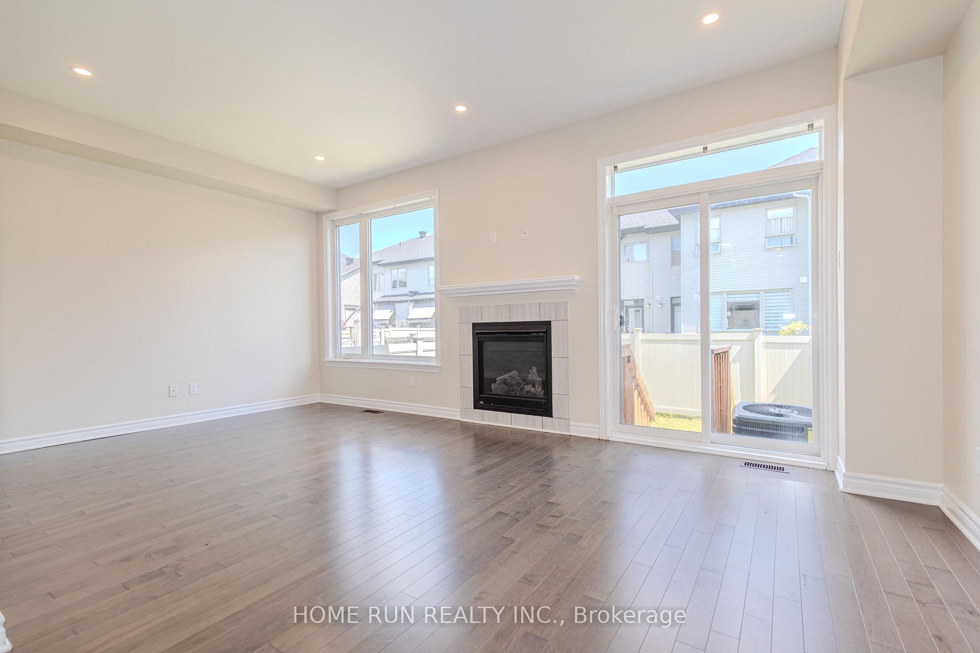 Photo 23 of 785 Cairn Crescent, Ottawa, Mer Bleue/Bradley Estates/Anderson Park — HOMEH