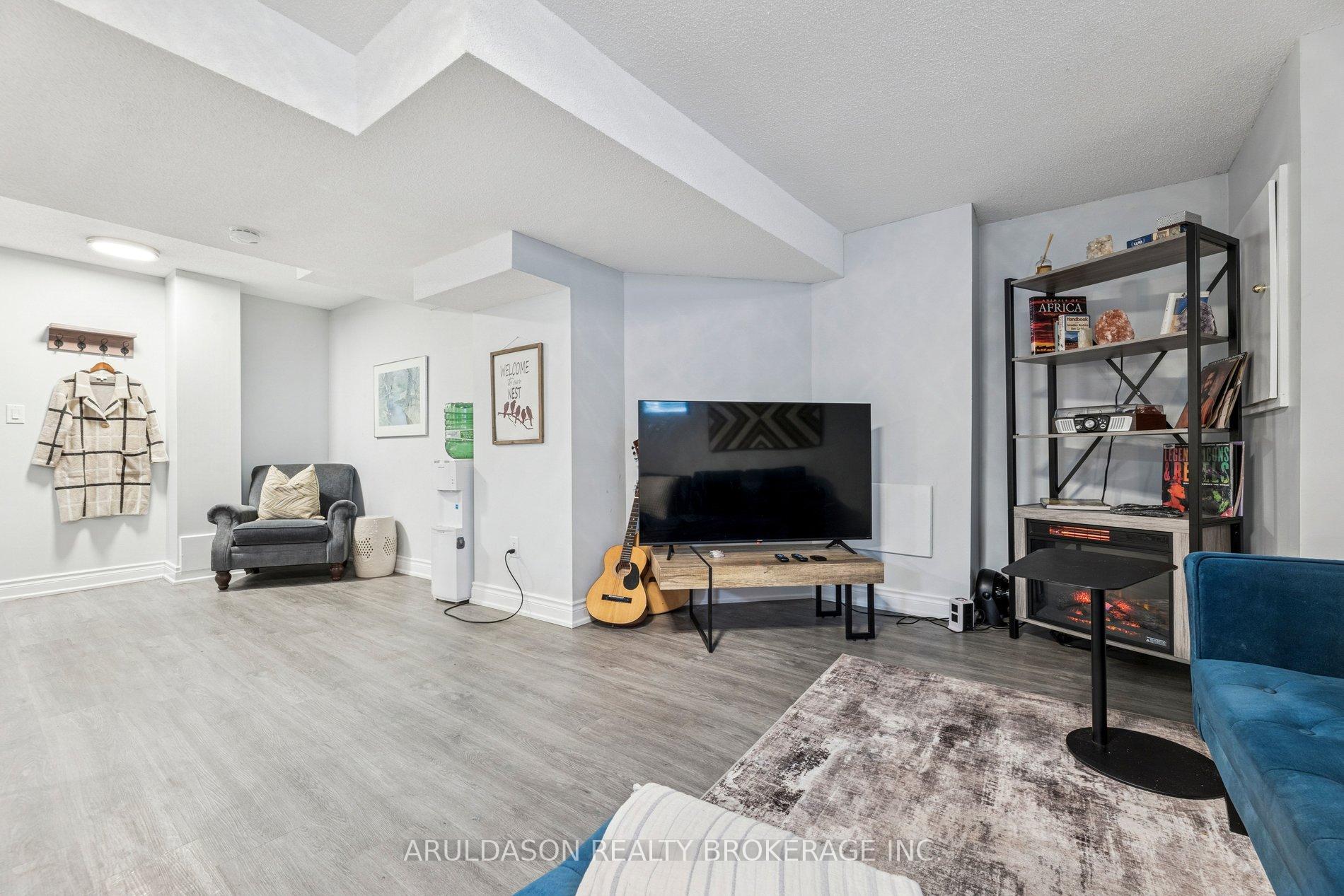 Photo 38 of 3 Booth Crescent, Ajax, Central — HOMEH