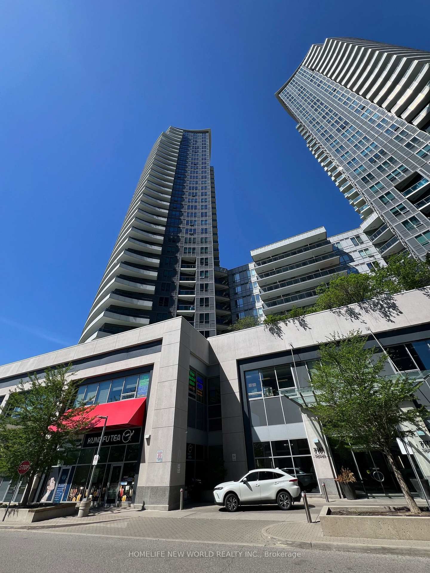 Photo 2 of Unit 2335, 7161 Yonge Street, Markham, Thornhill — HOMEH