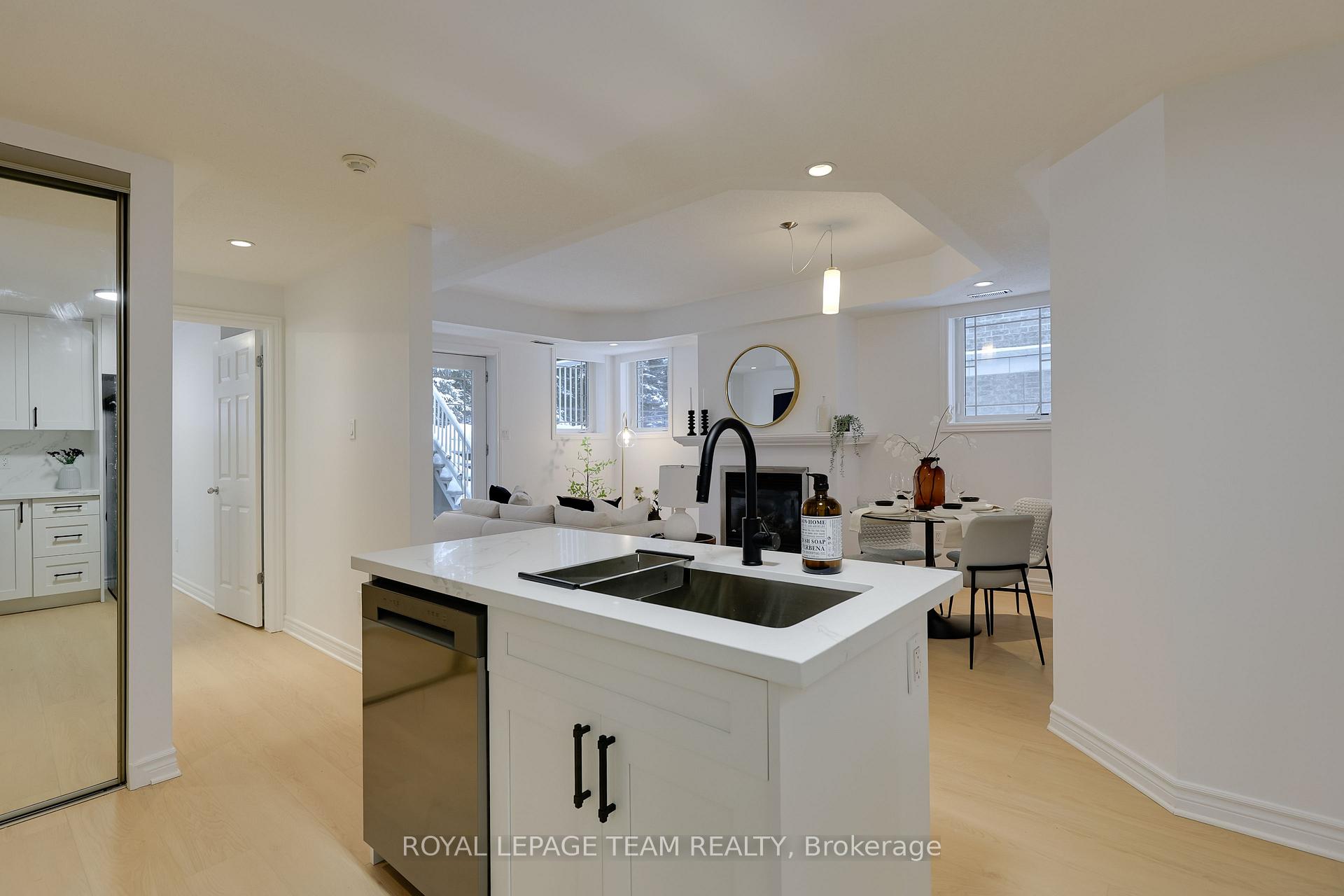 Photo 20 of Unit 2, 369 Paseo Private, Ottawa, Centrepointe — HOMEH