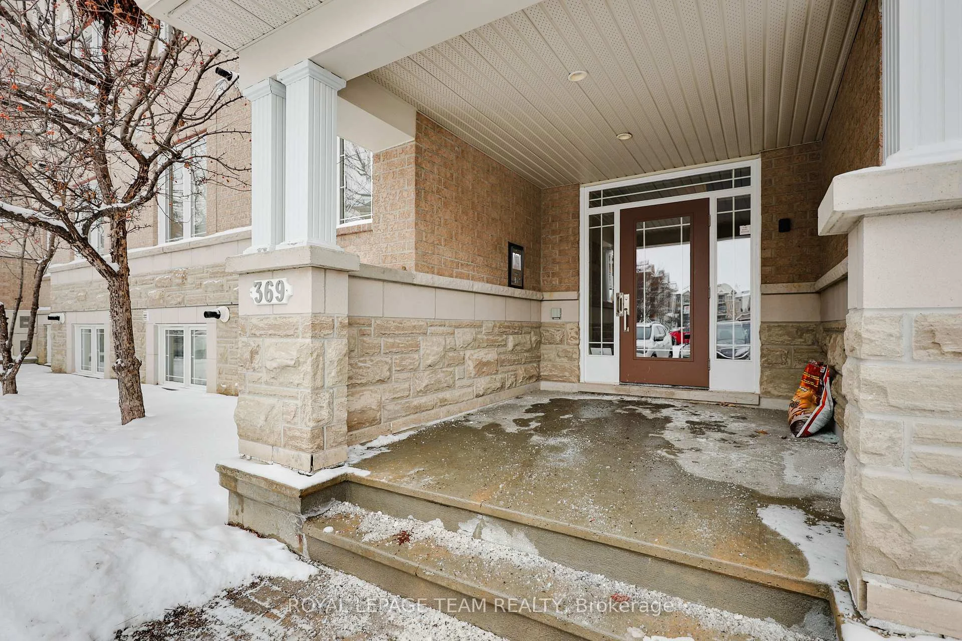 Photo 3 of Unit 2, 369 Paseo Private, Ottawa, Centrepointe — HOMEH