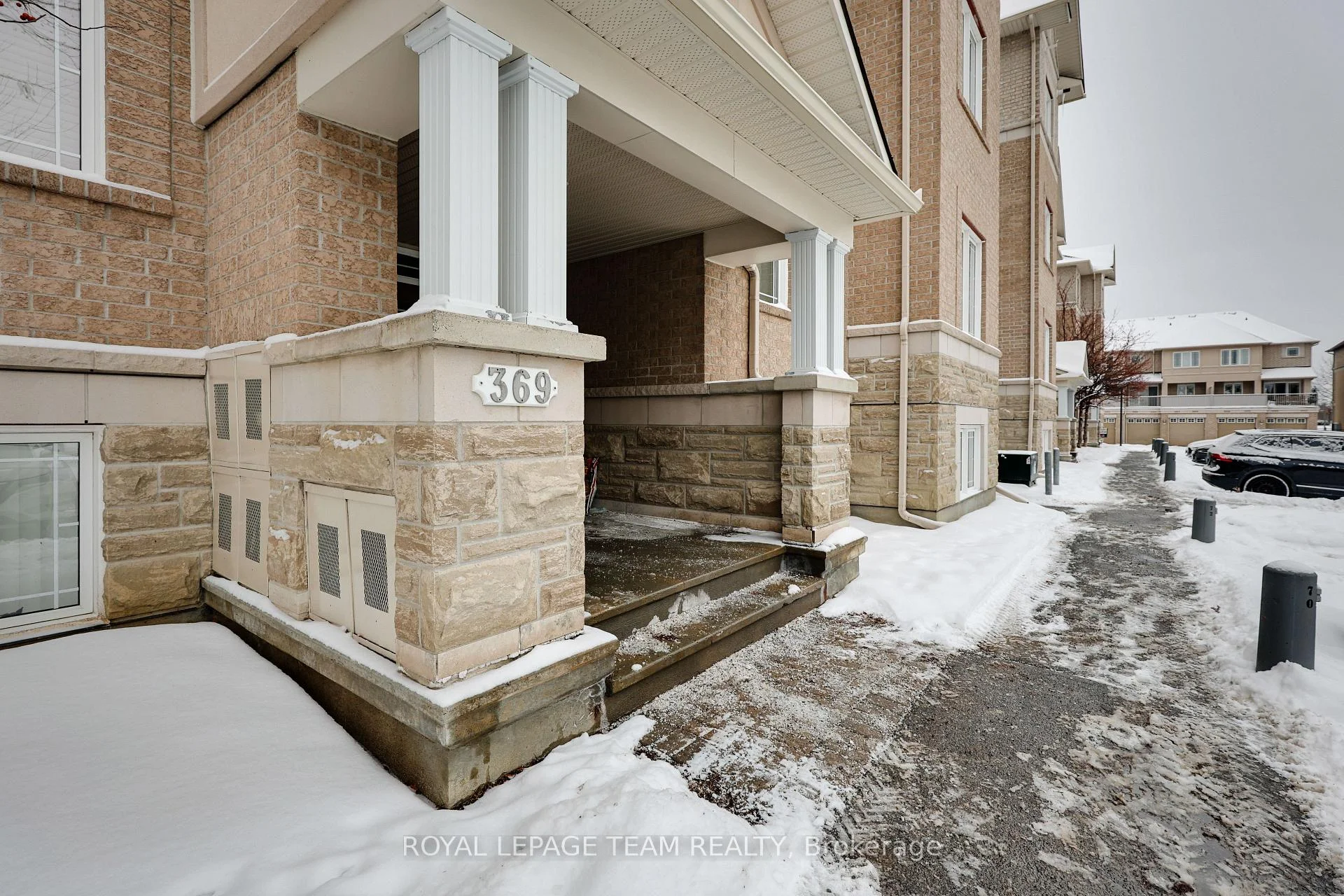 Photo 4 of Unit 2, 369 Paseo Private, Ottawa, Centrepointe — HOMEH