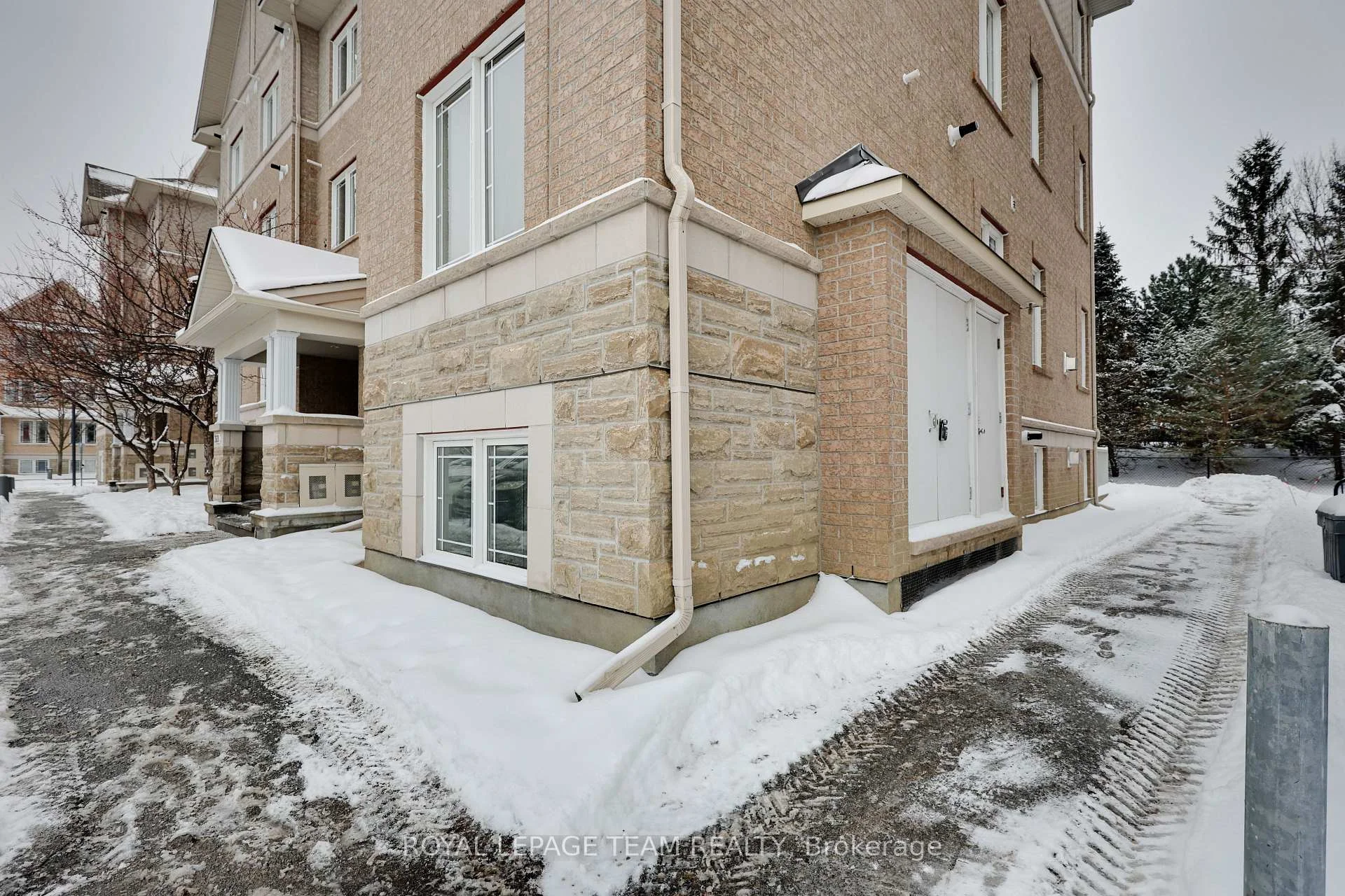 Photo 53 of Unit 2, 369 Paseo Private, Ottawa, Centrepointe — HOMEH