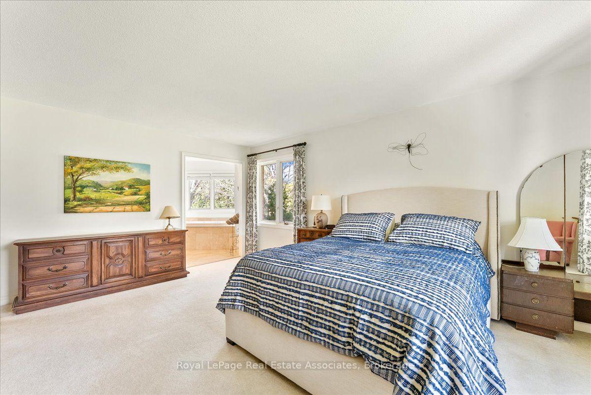 Photo 20 of 4 Wolf Crescent, Caledon, Palgrave — HOMEH