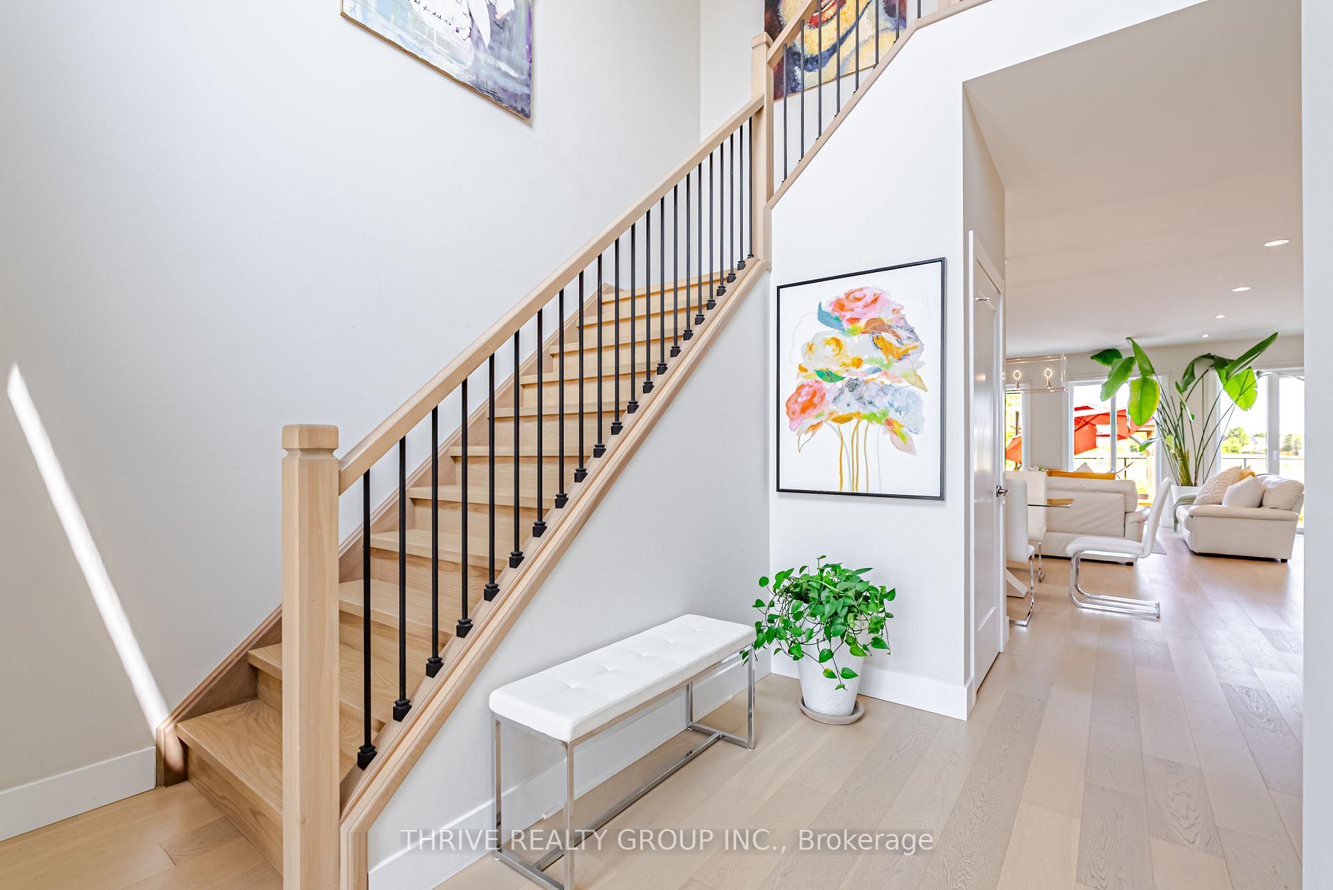 Photo 4 of 124 Crestview Drive, Middlesex Centre, Kilworth — HOMEH