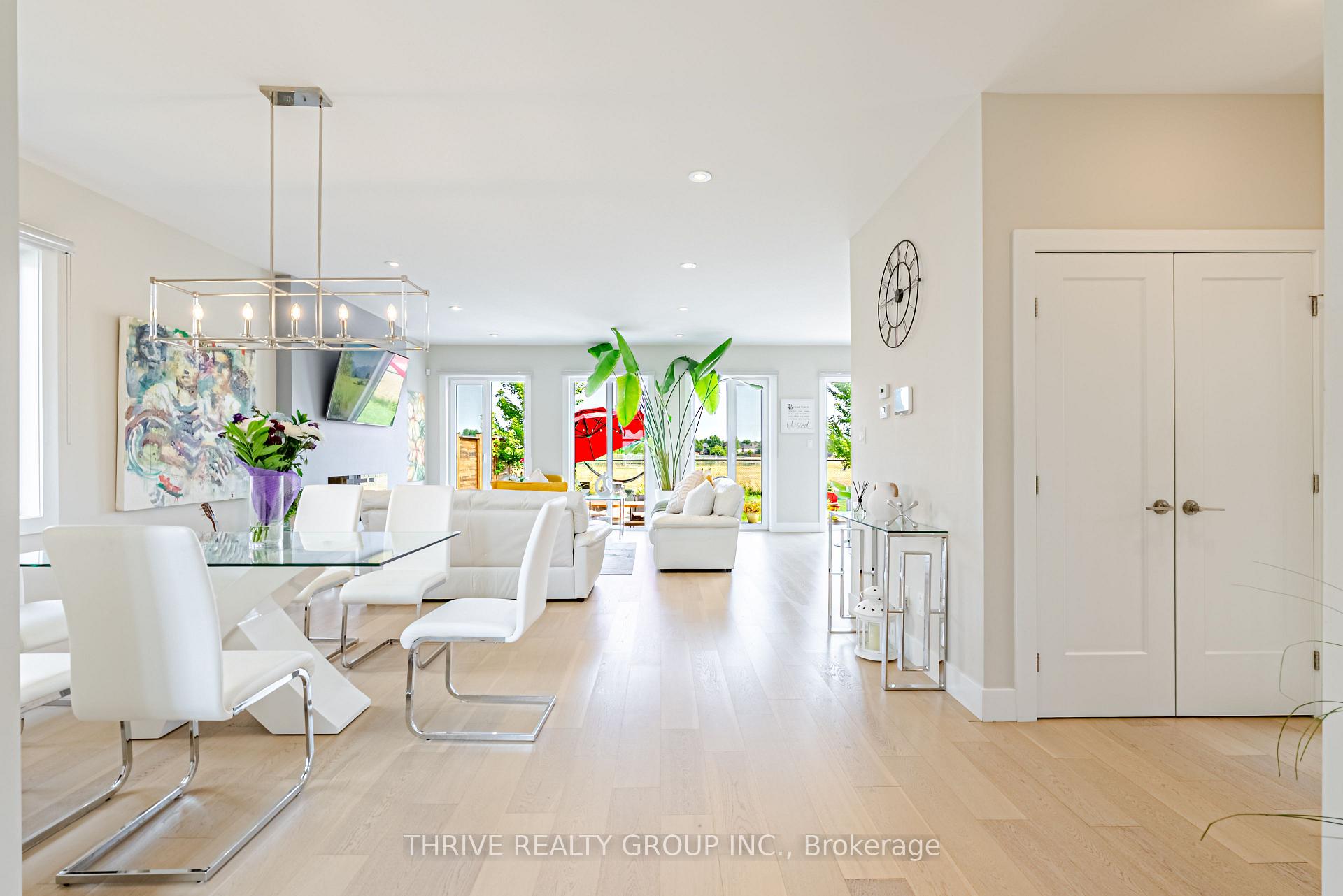 Photo 8 of 124 Crestview Drive, Middlesex Centre, Kilworth — HOMEH