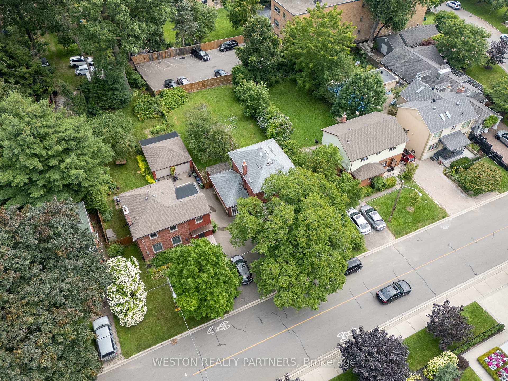 Photo 14 of 11 Thirty-Sixth Street, Etobicoke, Long Branch — HOMEH