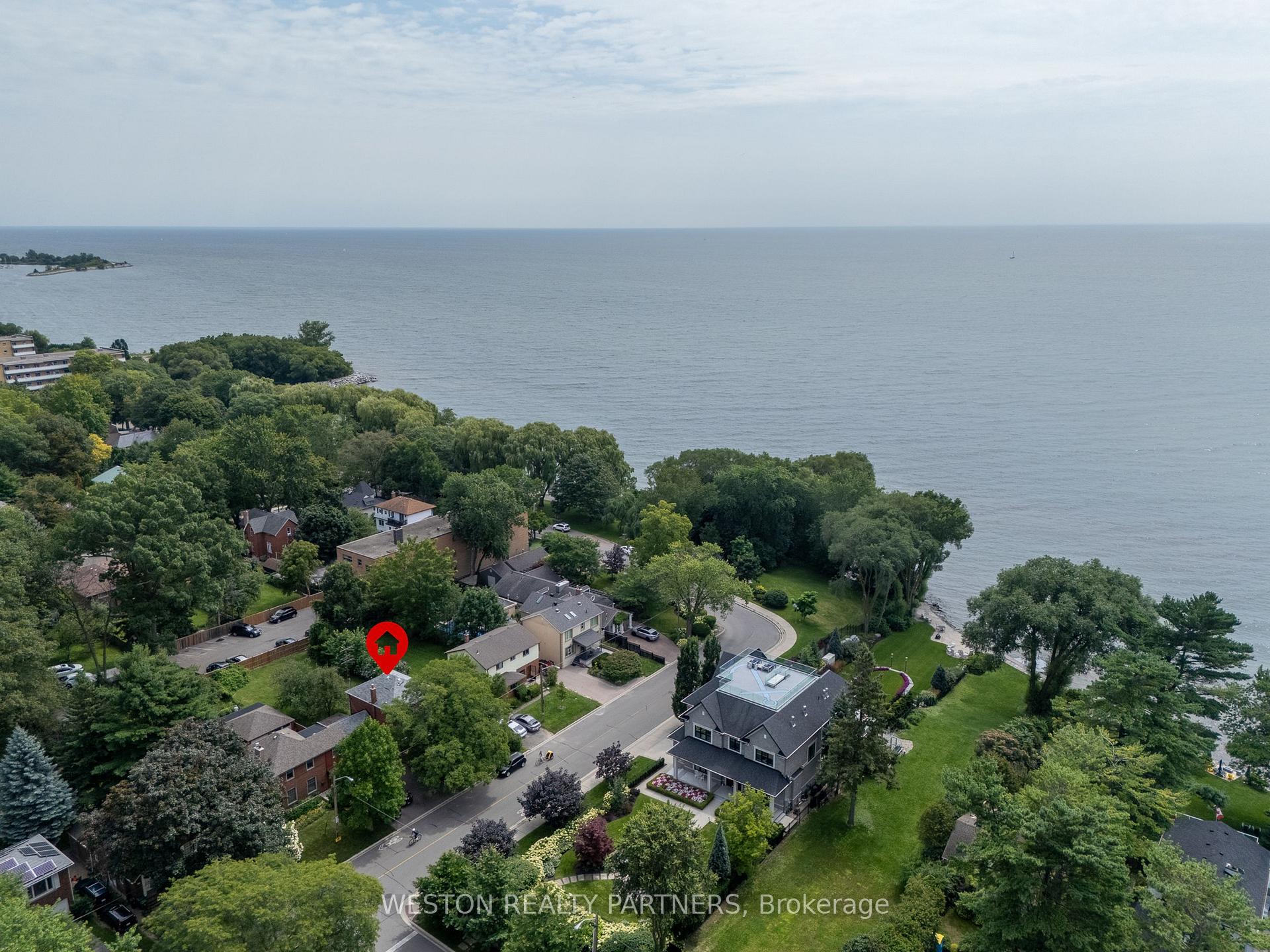Photo 18 of 11 Thirty-Sixth Street, Etobicoke, Long Branch — HOMEH