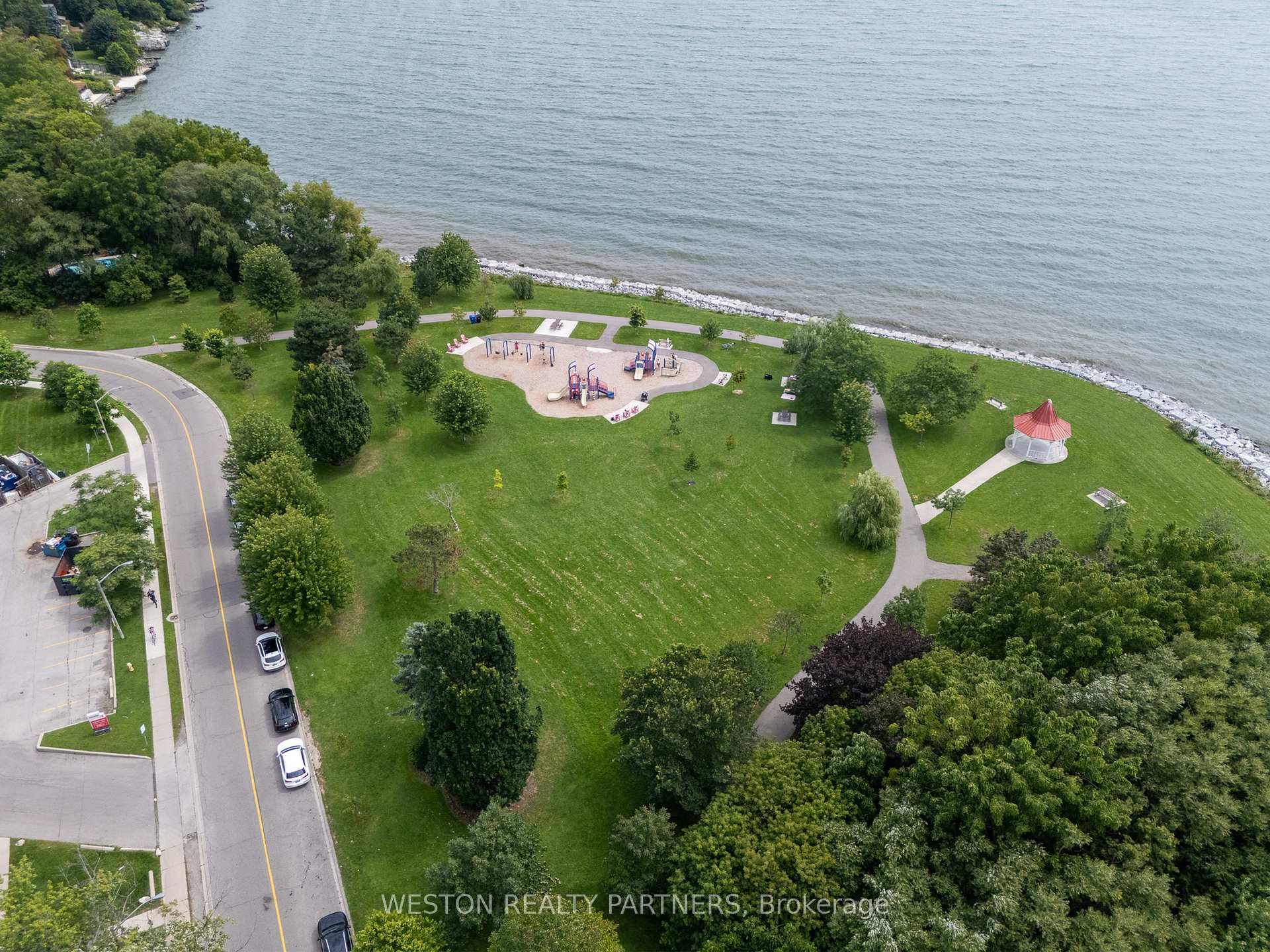 Photo 23 of 11 Thirty-Sixth Street, Etobicoke, Long Branch — HOMEH