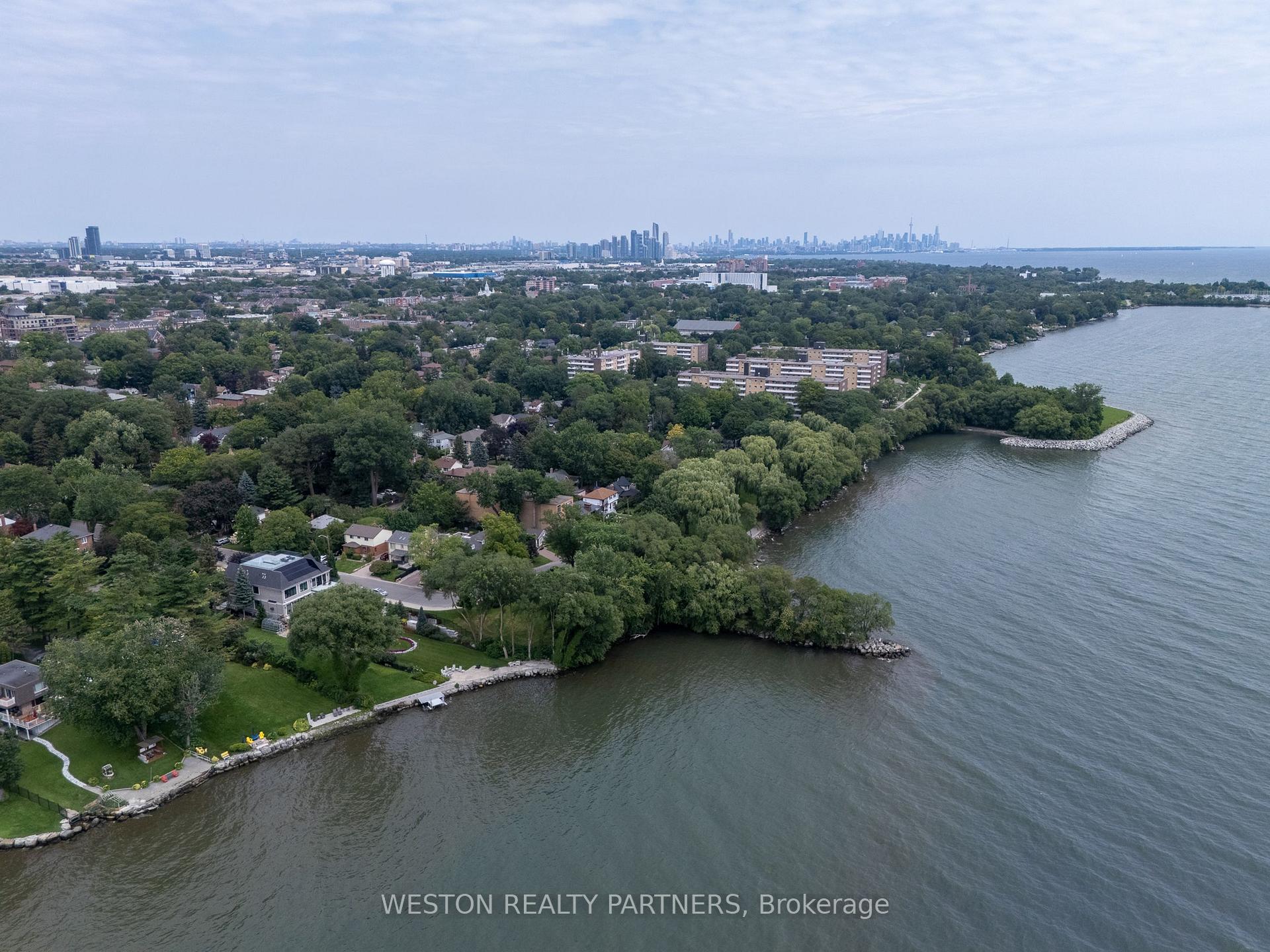 Photo 26 of 11 Thirty-Sixth Street, Etobicoke, Long Branch — HOMEH
