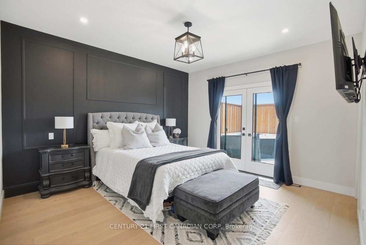 Photo 19 of 31 Briscoe Crescent, Strathroy-Caradoc, SE — HOMEH