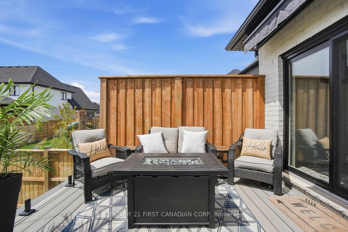 Photo 27 of 31 Briscoe Crescent, Strathroy-Caradoc, SE — HOMEH
