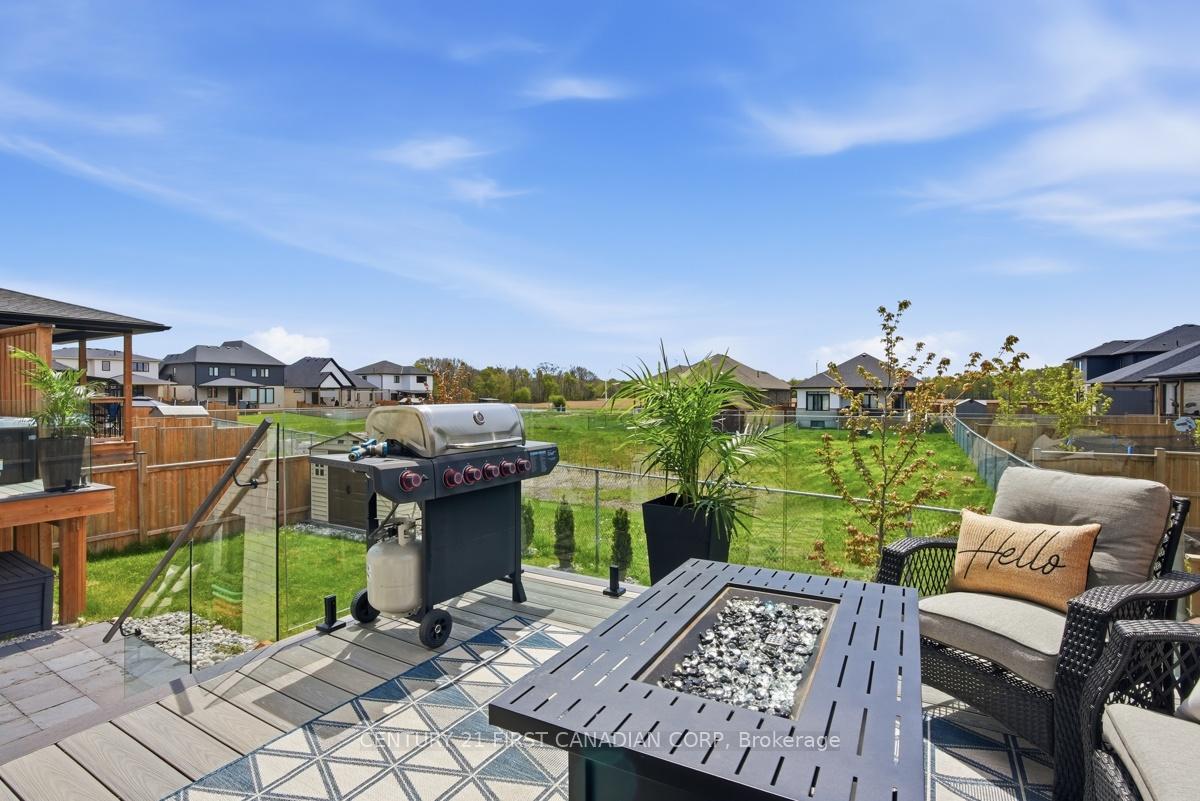 Photo 28 of 31 Briscoe Crescent, Strathroy-Caradoc, SE — HOMEH