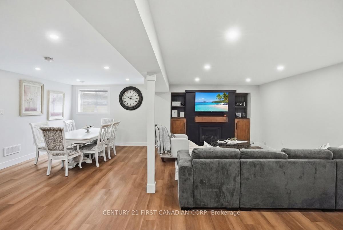 Photo 29 of 31 Briscoe Crescent, Strathroy-Caradoc, SE — HOMEH