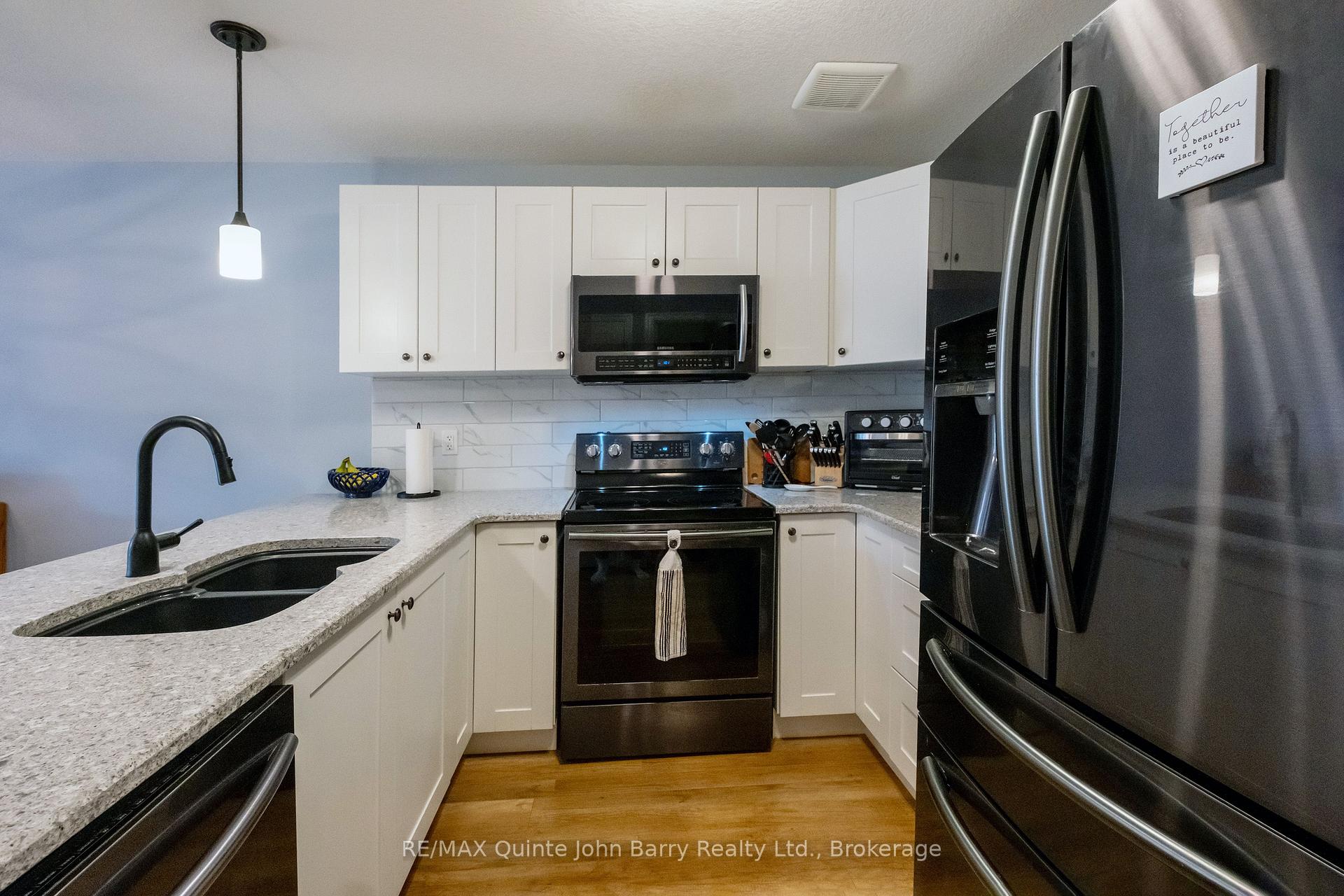 Photo 6 of 49 McIntosh Crescent, Quinte West, Murray Ward — HOMEH