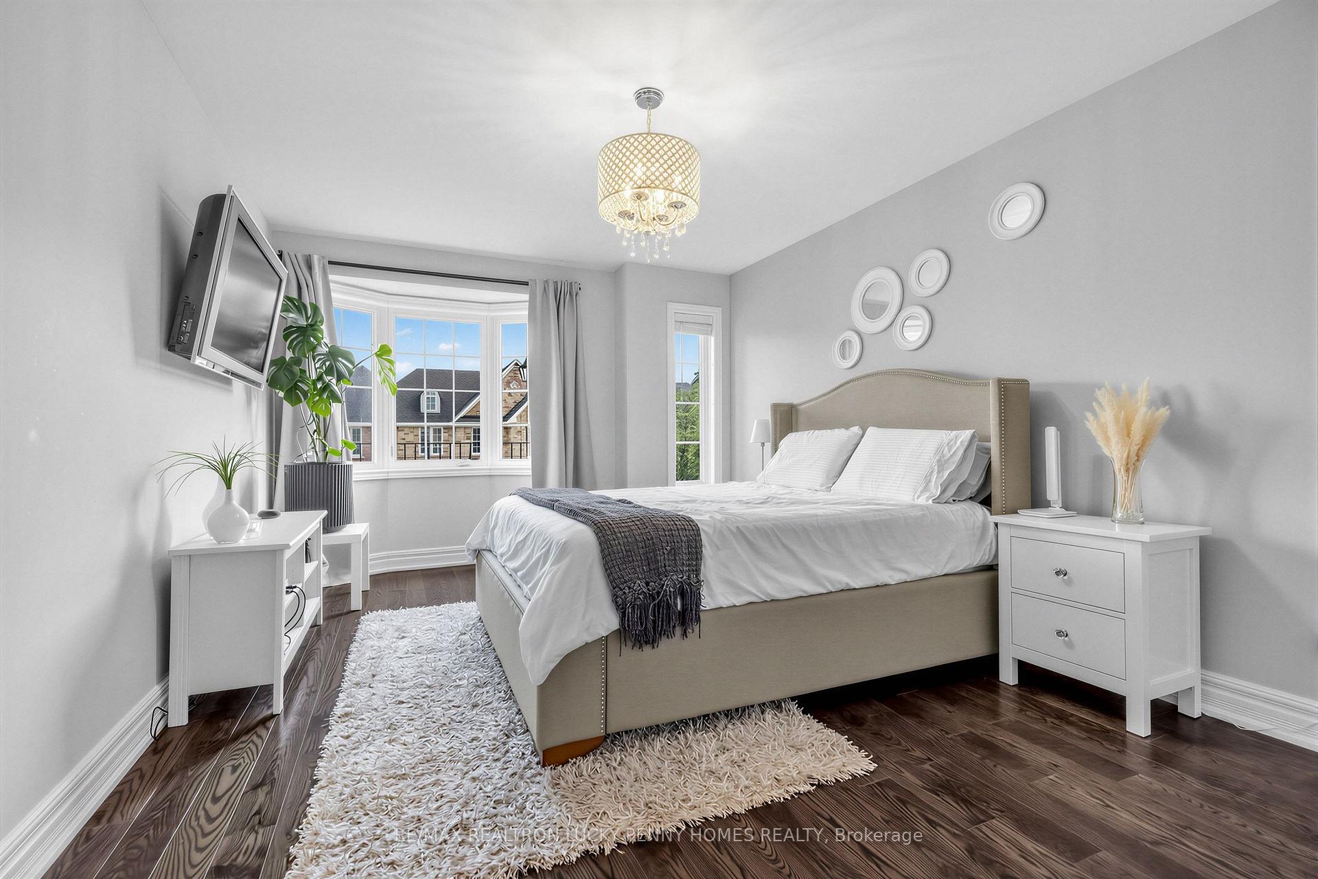 Photo 30 of 22 Duke of Cornwall Drive, Markham, Victoria Square — HOMEH