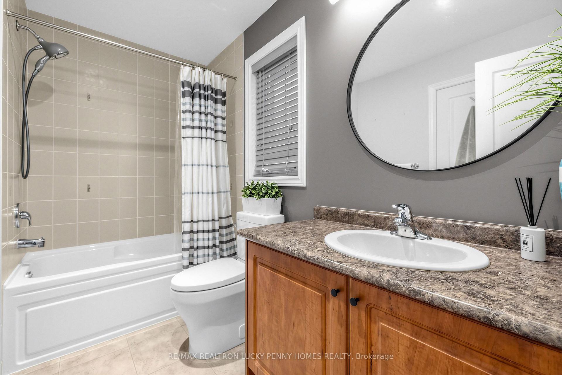 Photo 31 of 22 Duke of Cornwall Drive, Markham, Victoria Square — HOMEH