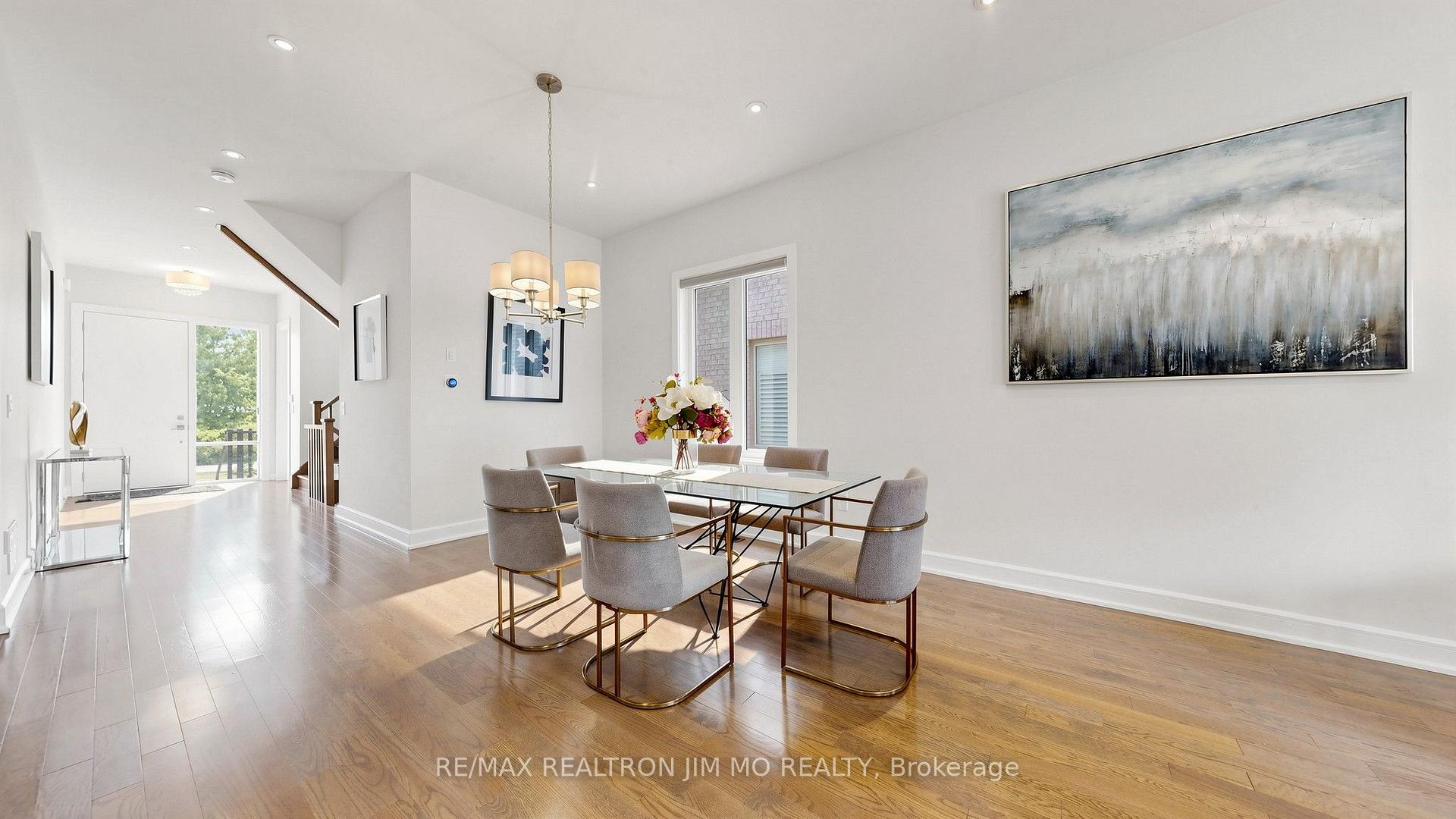 Photo 11 of 16 Farrell Road, Vaughan, Patterson — HOMEH