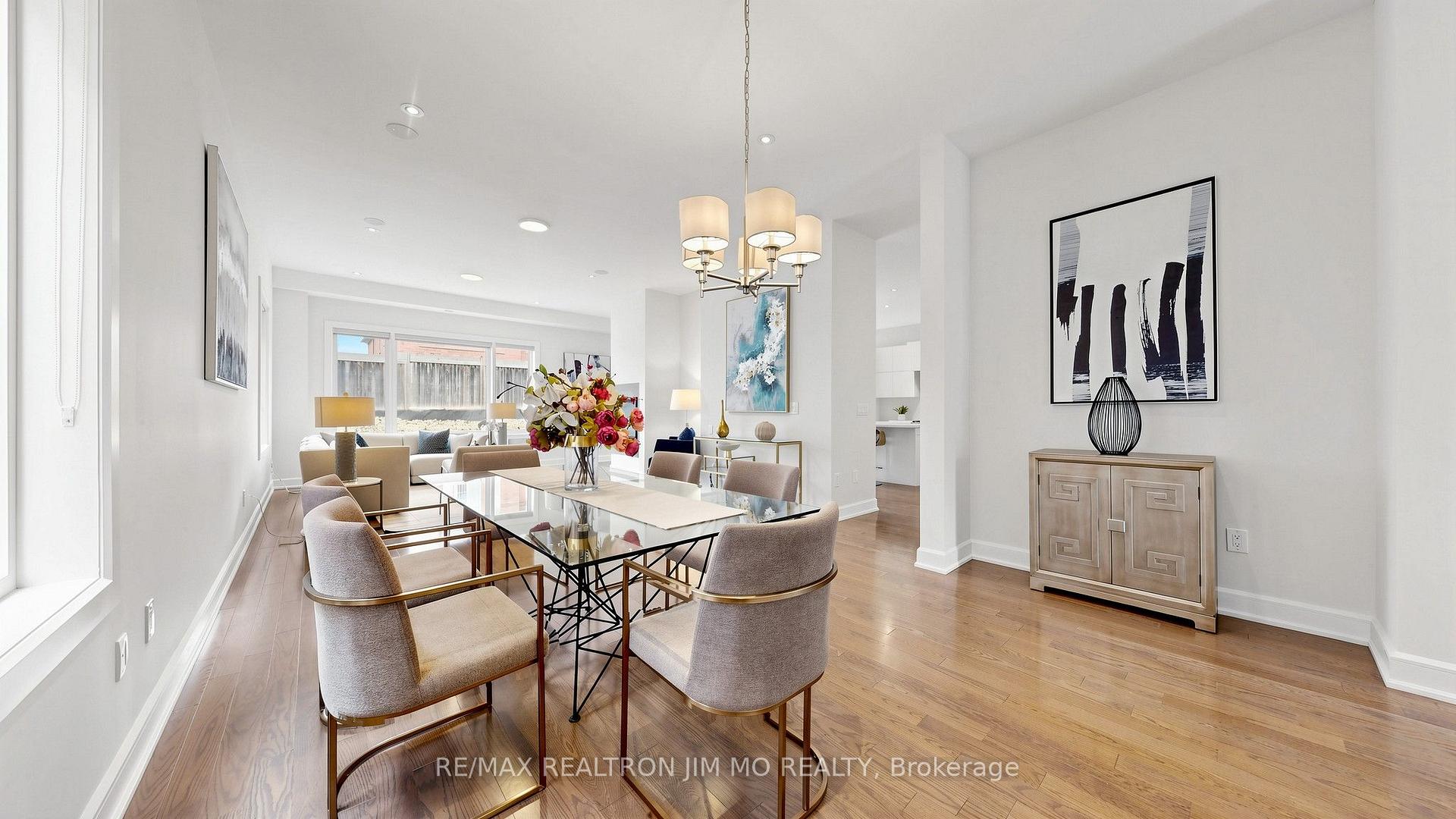 Photo 15 of 16 Farrell Road, Vaughan, Patterson — HOMEH
