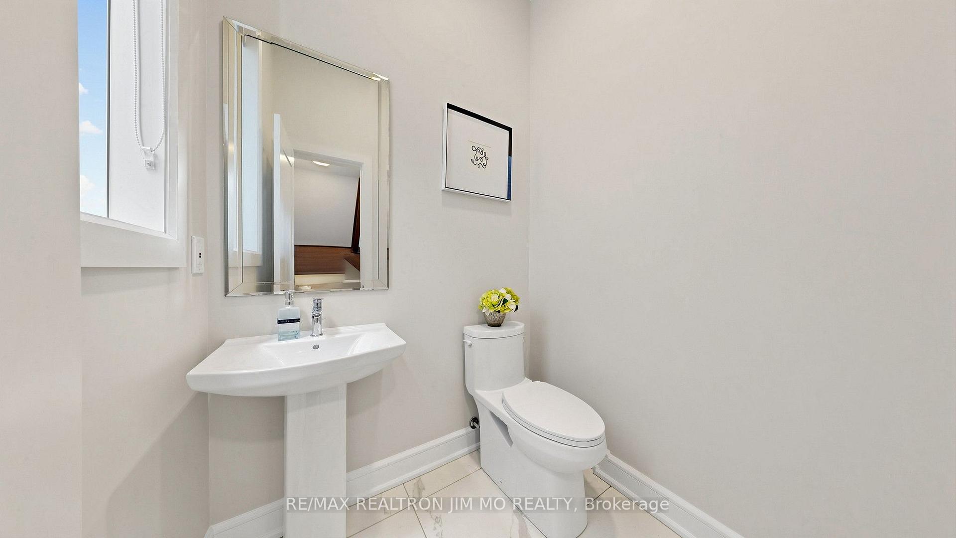 Photo 25 of 16 Farrell Road, Vaughan, Patterson — HOMEH