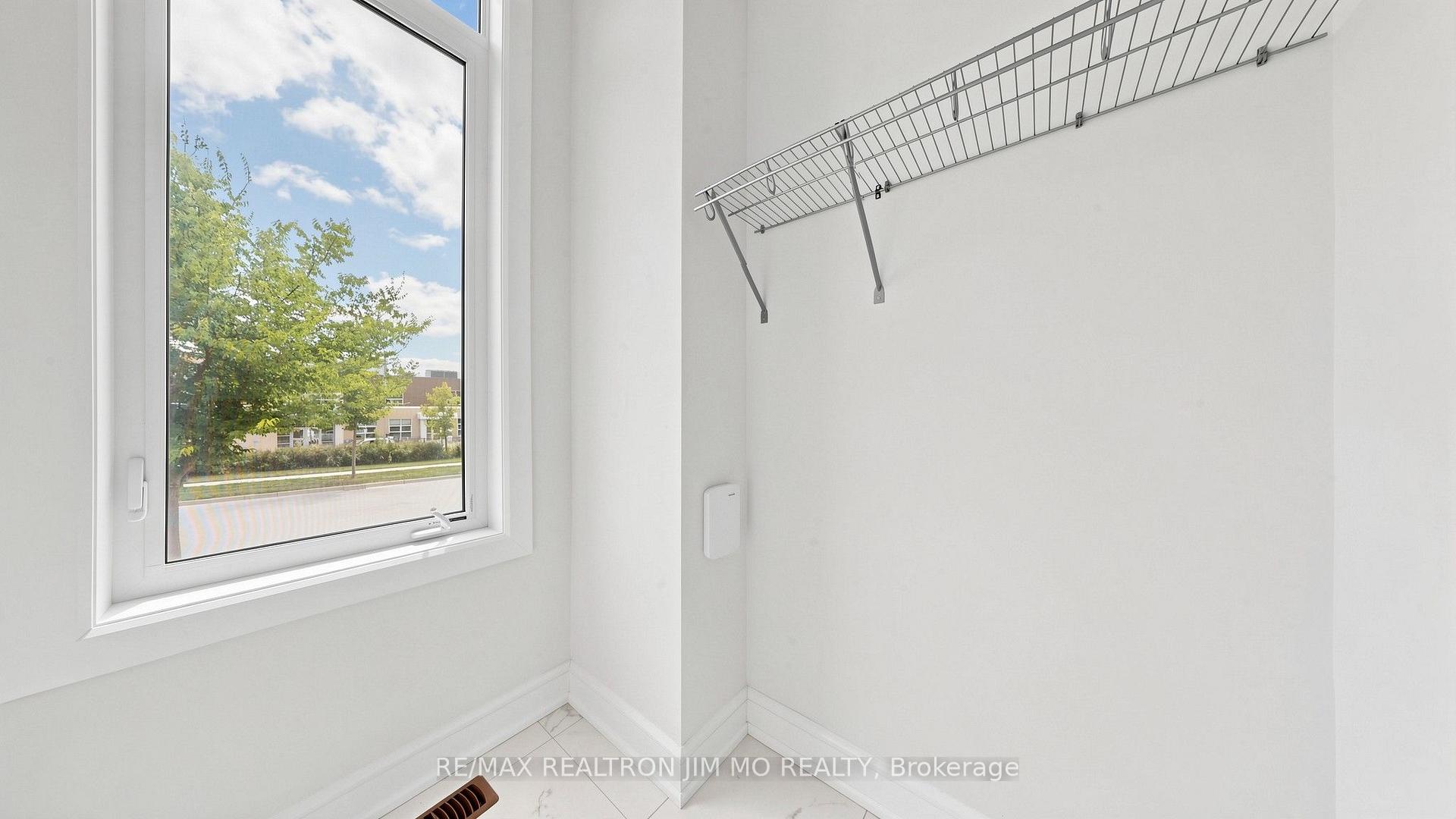 Photo 26 of 16 Farrell Road, Vaughan, Patterson — HOMEH