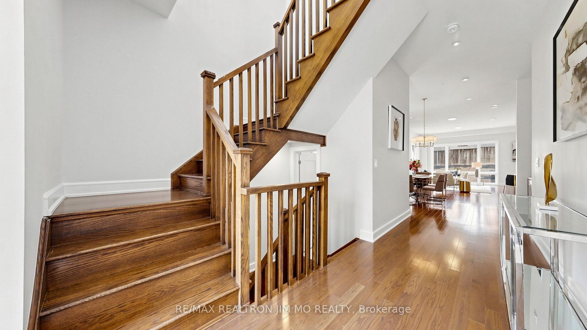 Photo 27 of 16 Farrell Road, Vaughan, Patterson — HOMEH