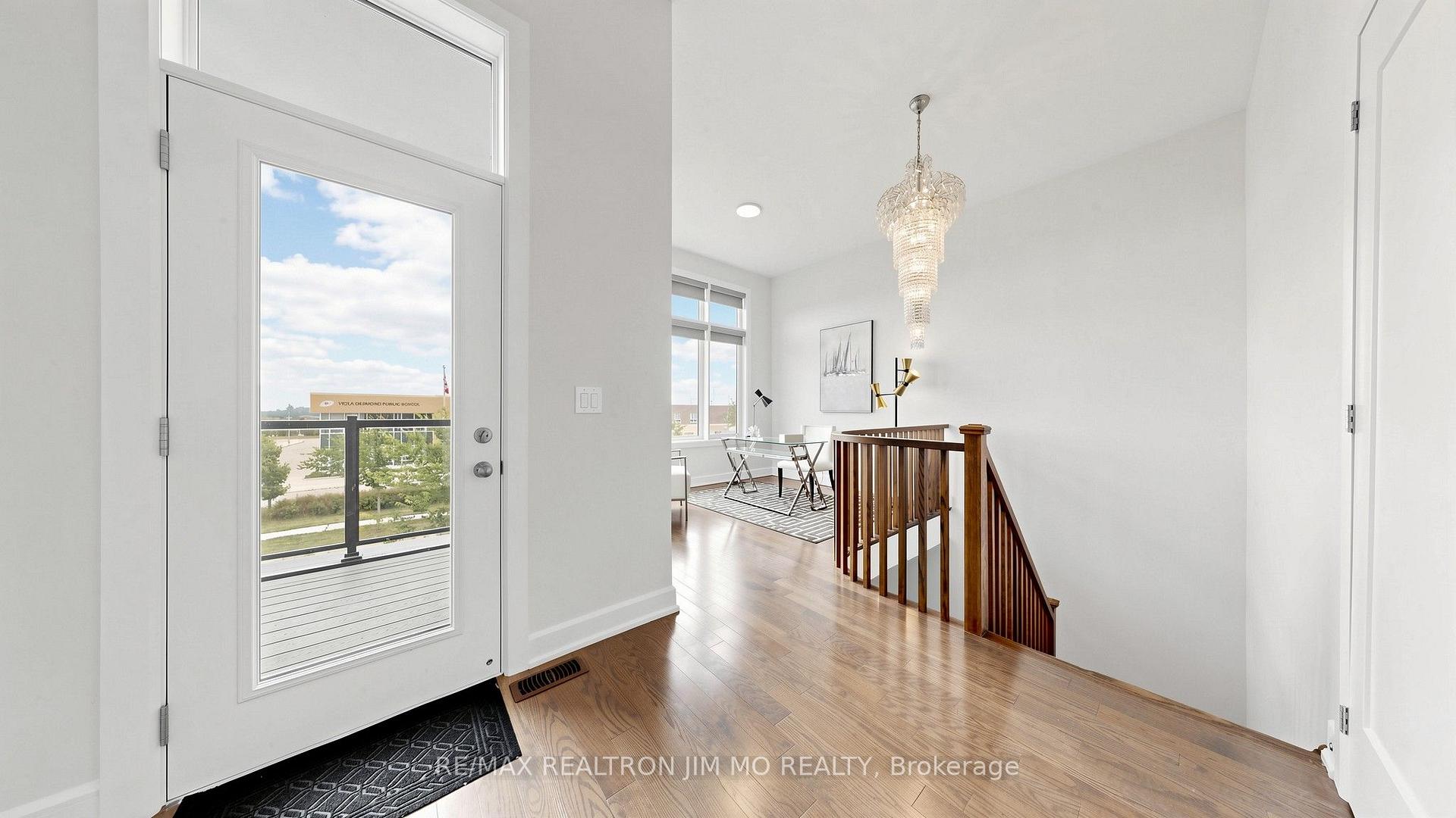Photo 28 of 16 Farrell Road, Vaughan, Patterson — HOMEH