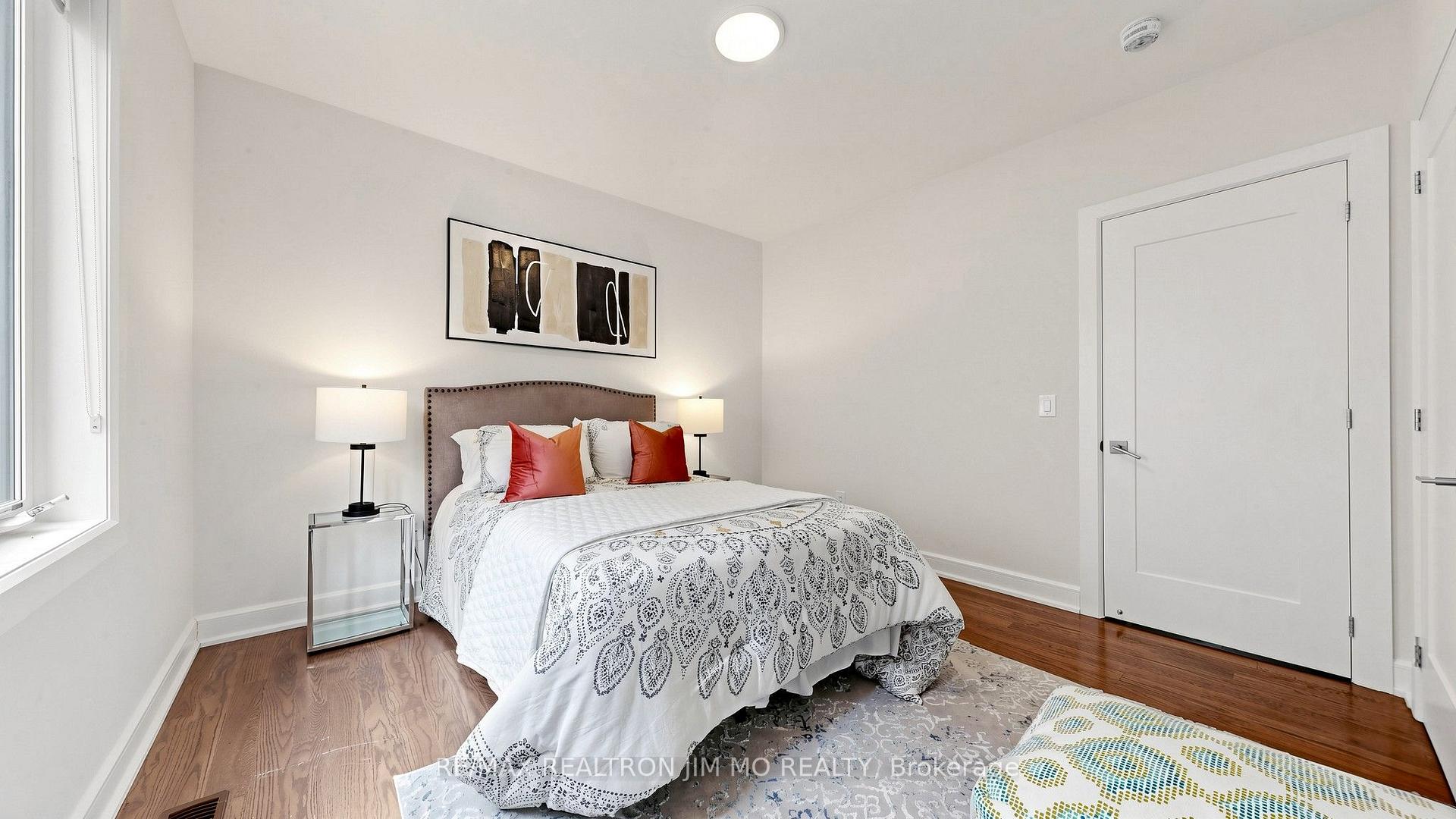 Photo 37 of 16 Farrell Road, Vaughan, Patterson — HOMEH